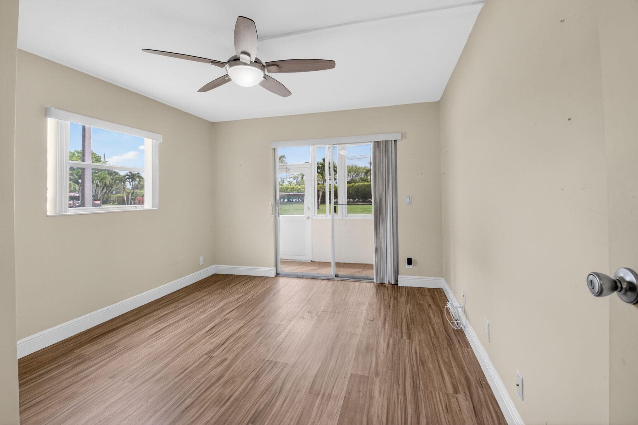 204 Flanders E, Delray Beach, FL 33484 — photo 12 of 28