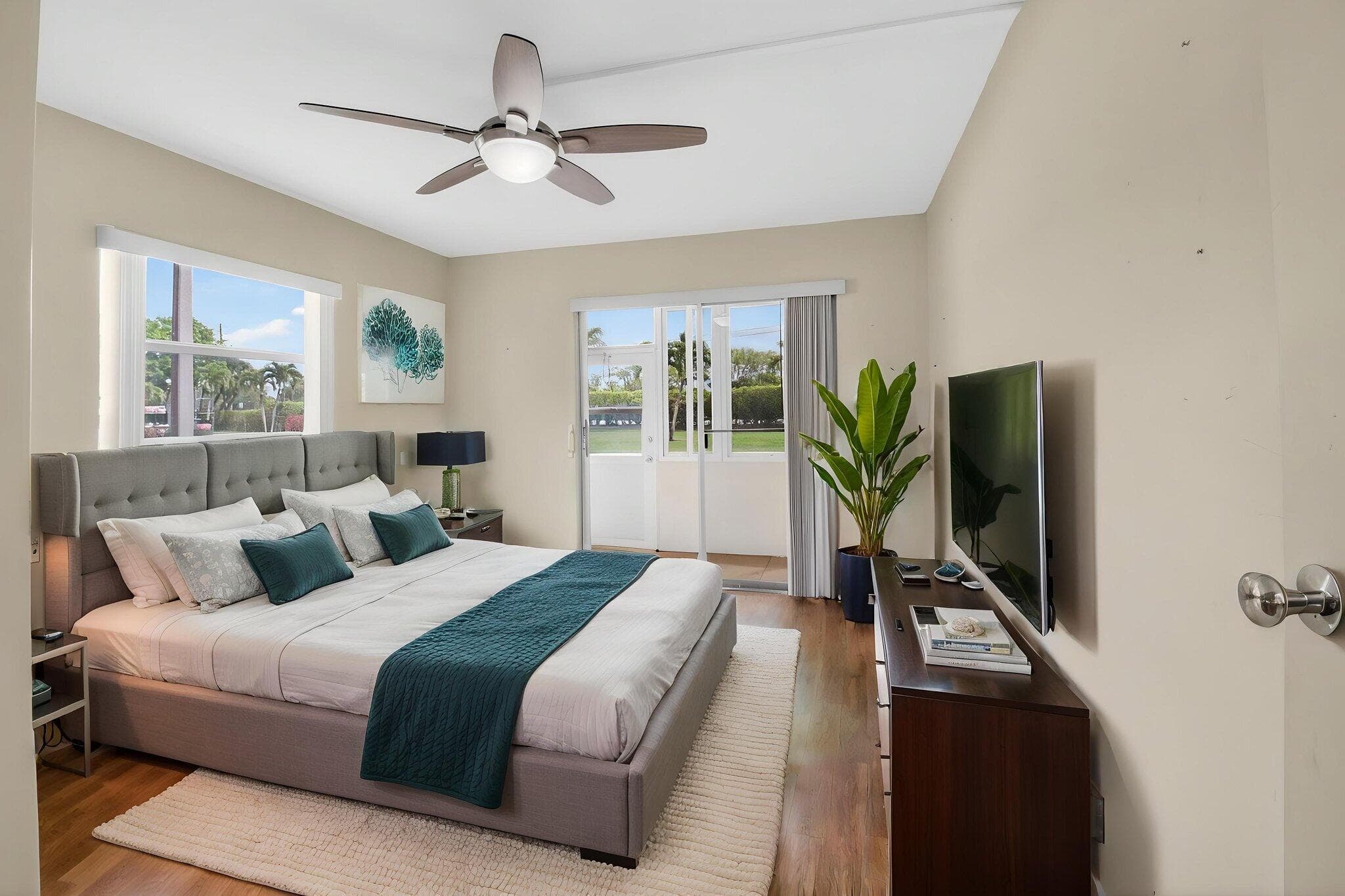 204 Flanders E, Delray Beach, FL 33484 — photo 13 of 28