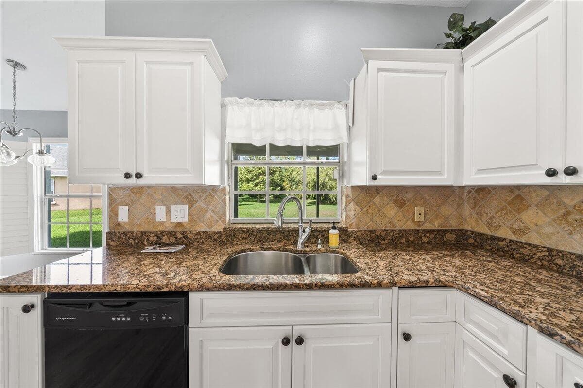 1540 SE Hope Ct Court SE, Palm Bay, FL 32909 — photo 11 of 36