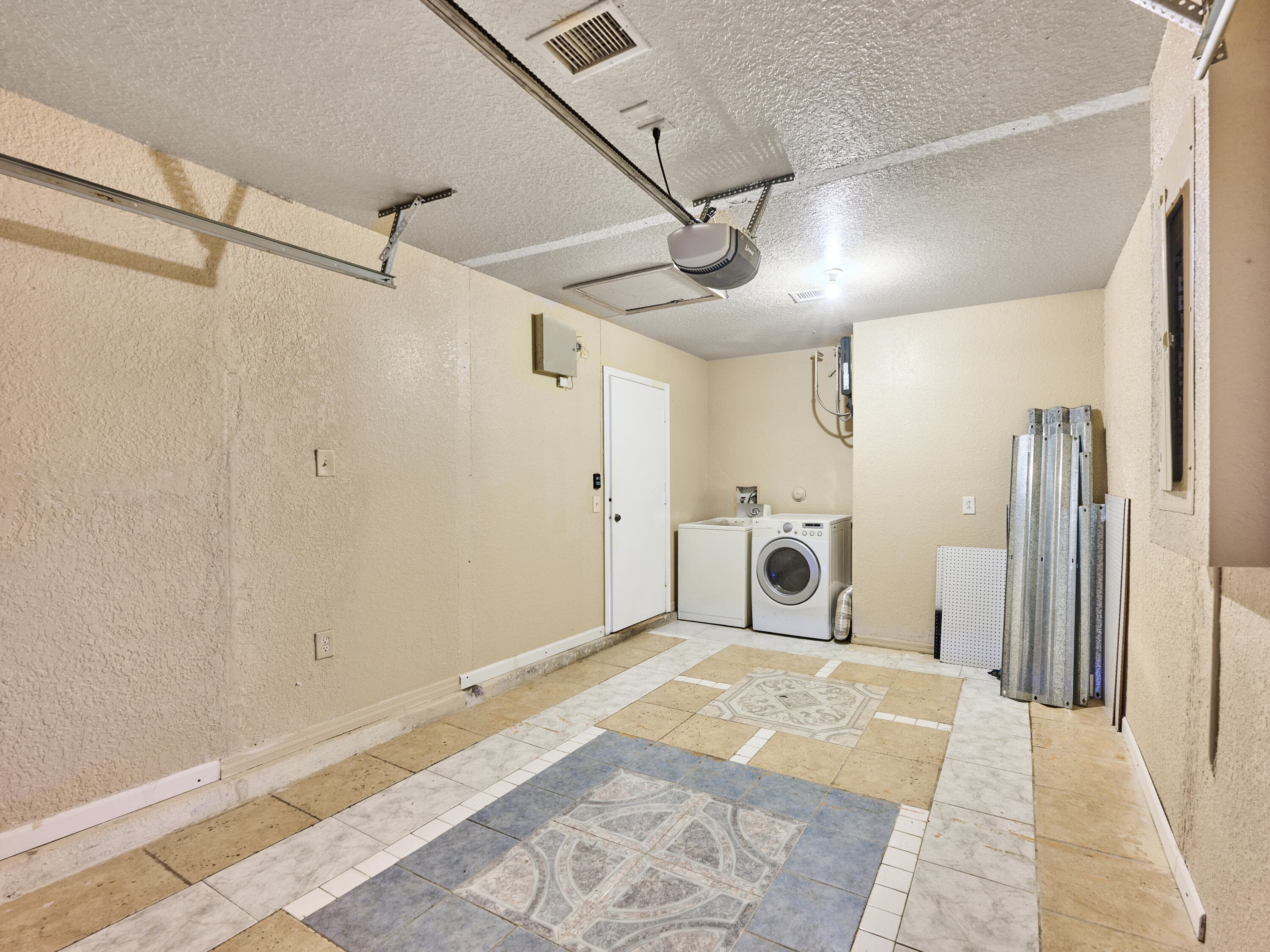 556 E Ridge Cir Circle N, Boynton Beach, FL 33435 — photo 19 of 39