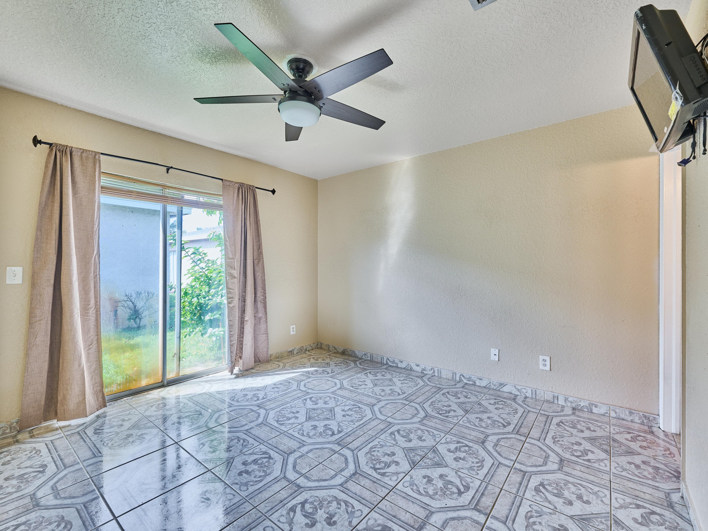 556 E Ridge Cir Circle N, Boynton Beach, FL 33435 — photo 24 of 39