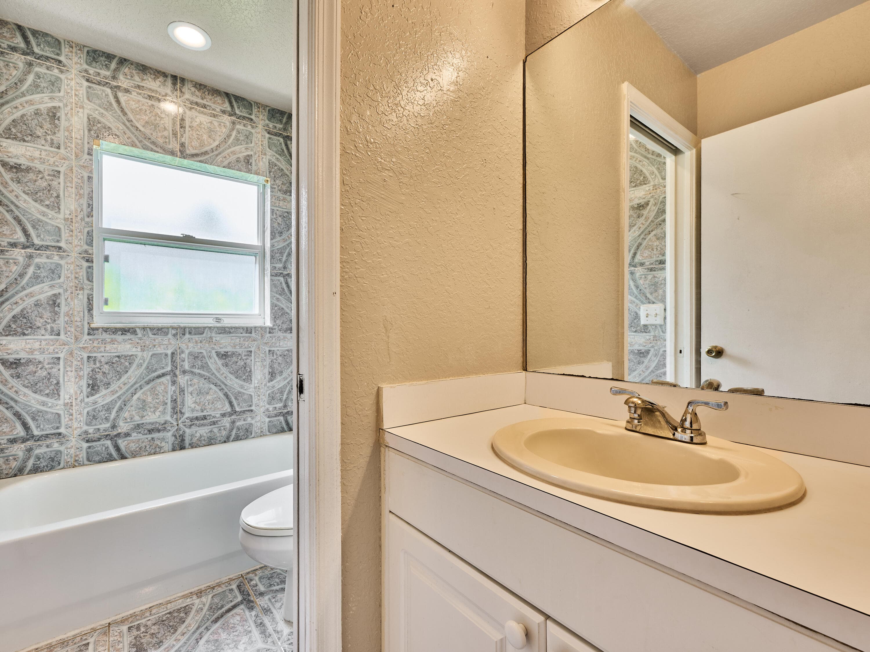 556 E Ridge Cir Circle N, Boynton Beach, FL 33435 — photo 30 of 39