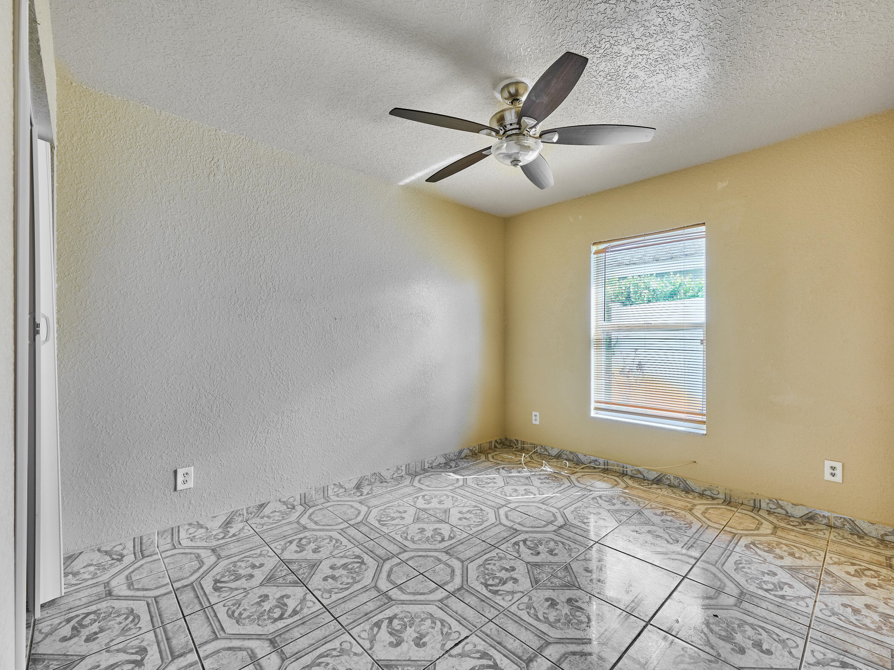 556 E Ridge Cir Circle N, Boynton Beach, FL 33435 — photo 37 of 39