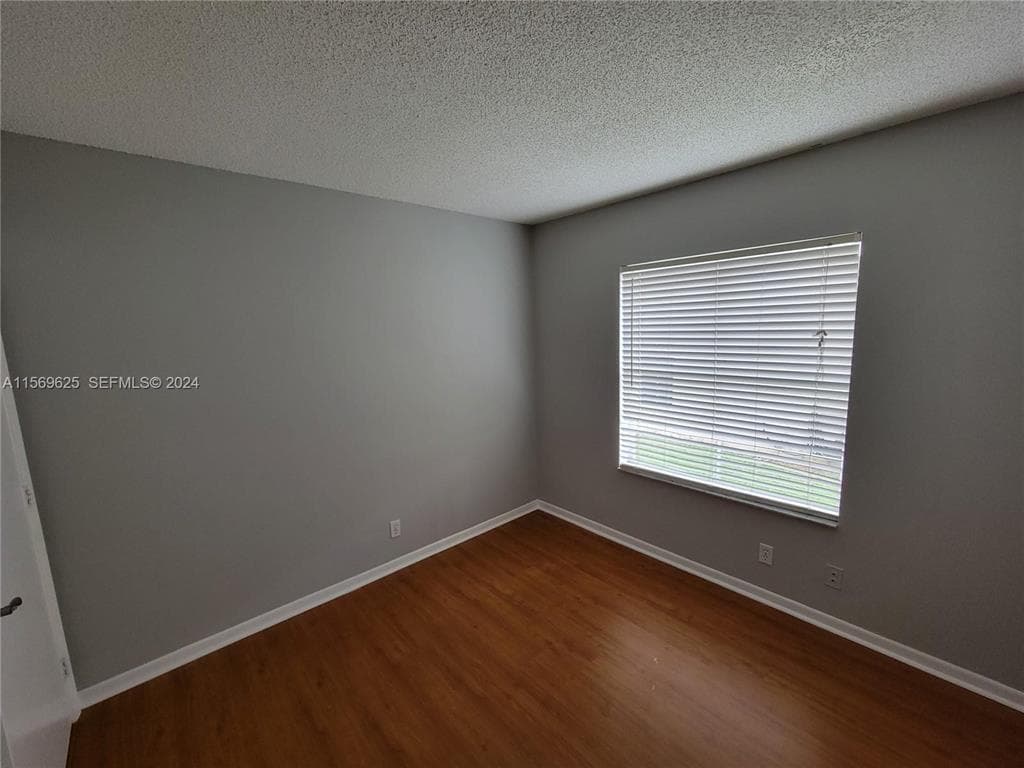 928 Falling Water Road, Weston, FL 33326 — photo 20 of 37