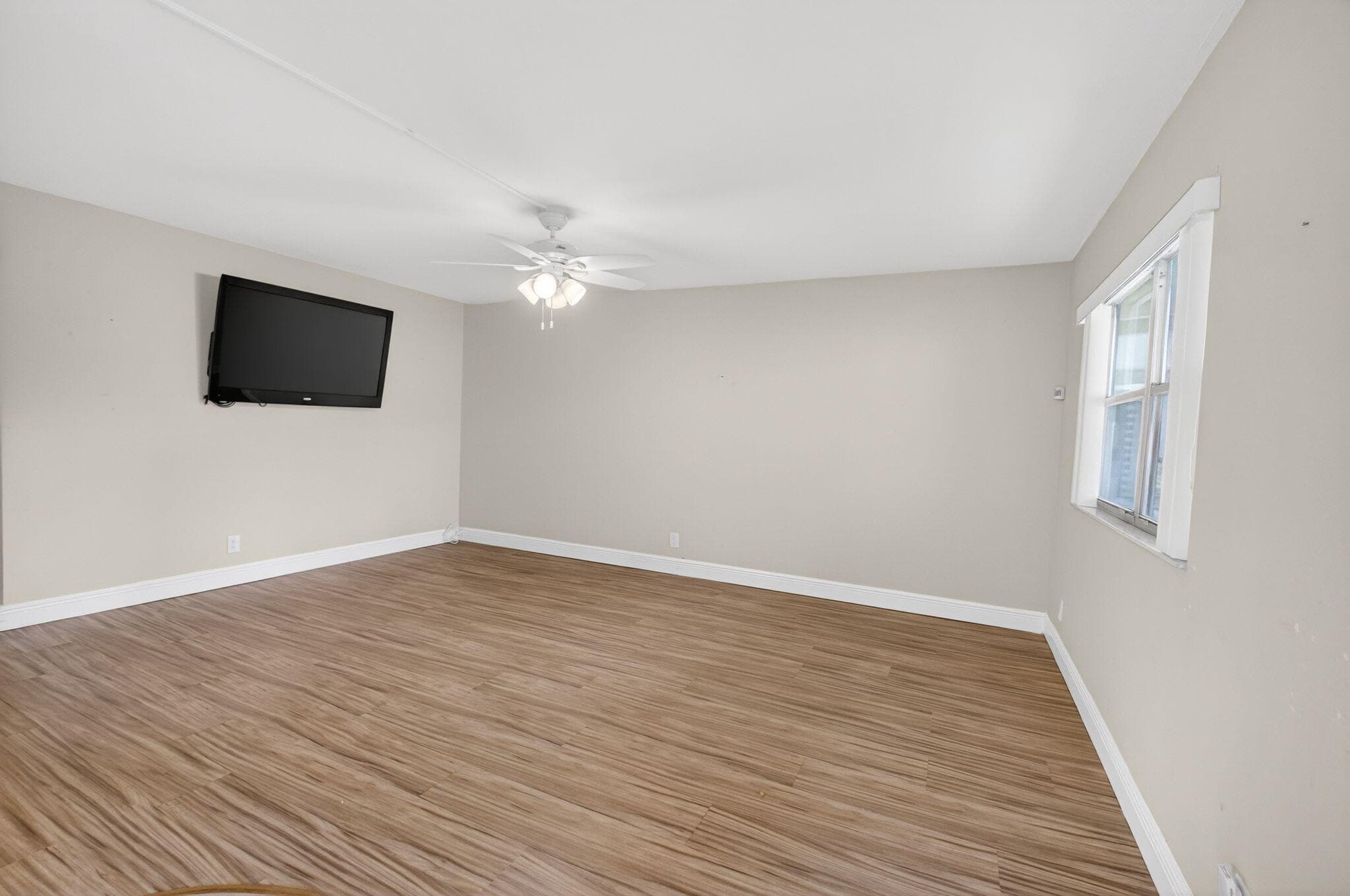 204 Flanders E, Delray Beach, FL 33484 — photo 7 of 28