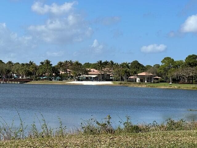 957 Mill Creek Drive, Palm Beach Gardens, FL 33410 — photo 42 of 48