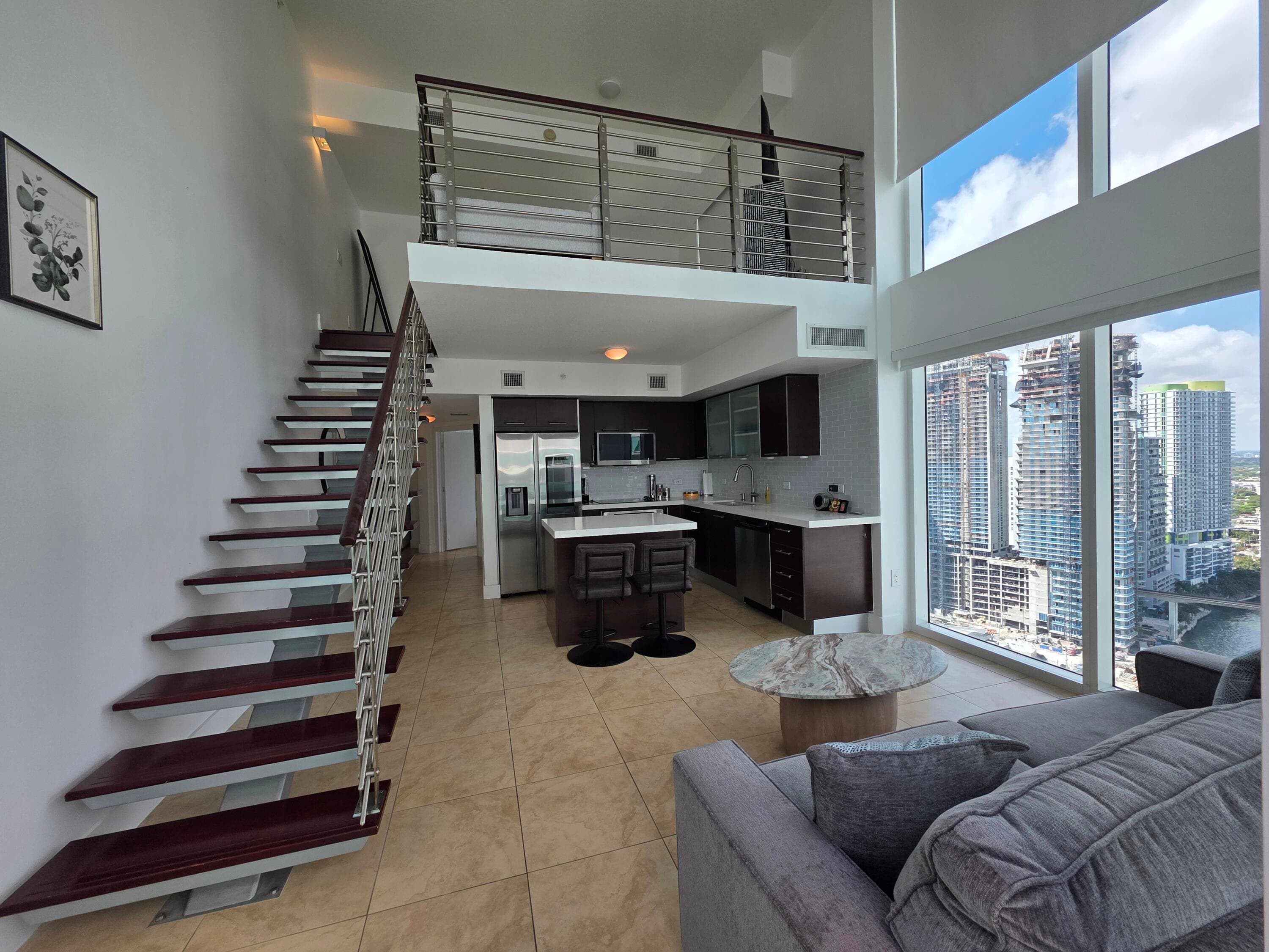 41 SE 5th Street 1917, Miami, FL 33131 — photo 5 of 24