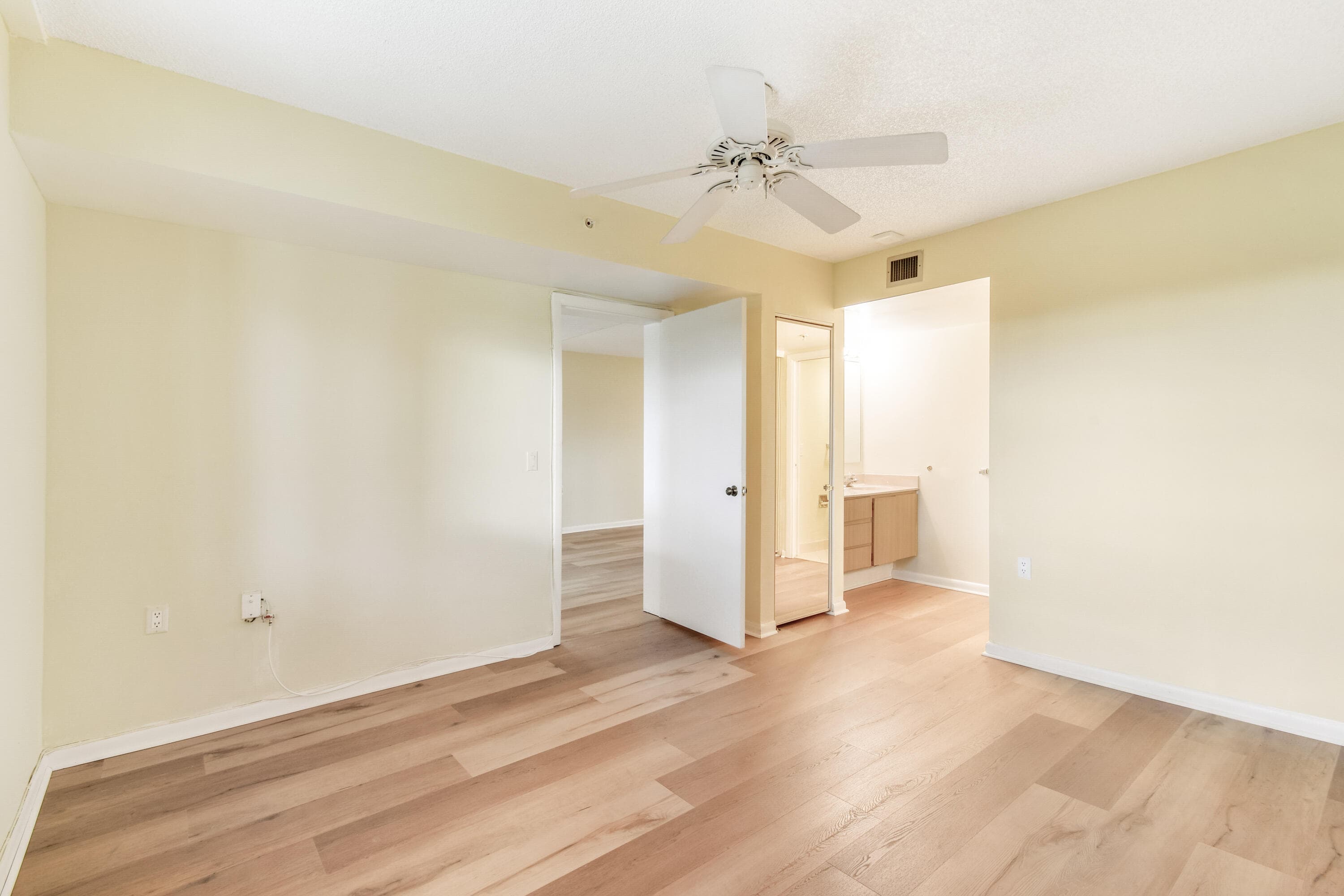 1701 Marina Isle Way 301, Jupiter, FL 33477 — photo 24 of 60