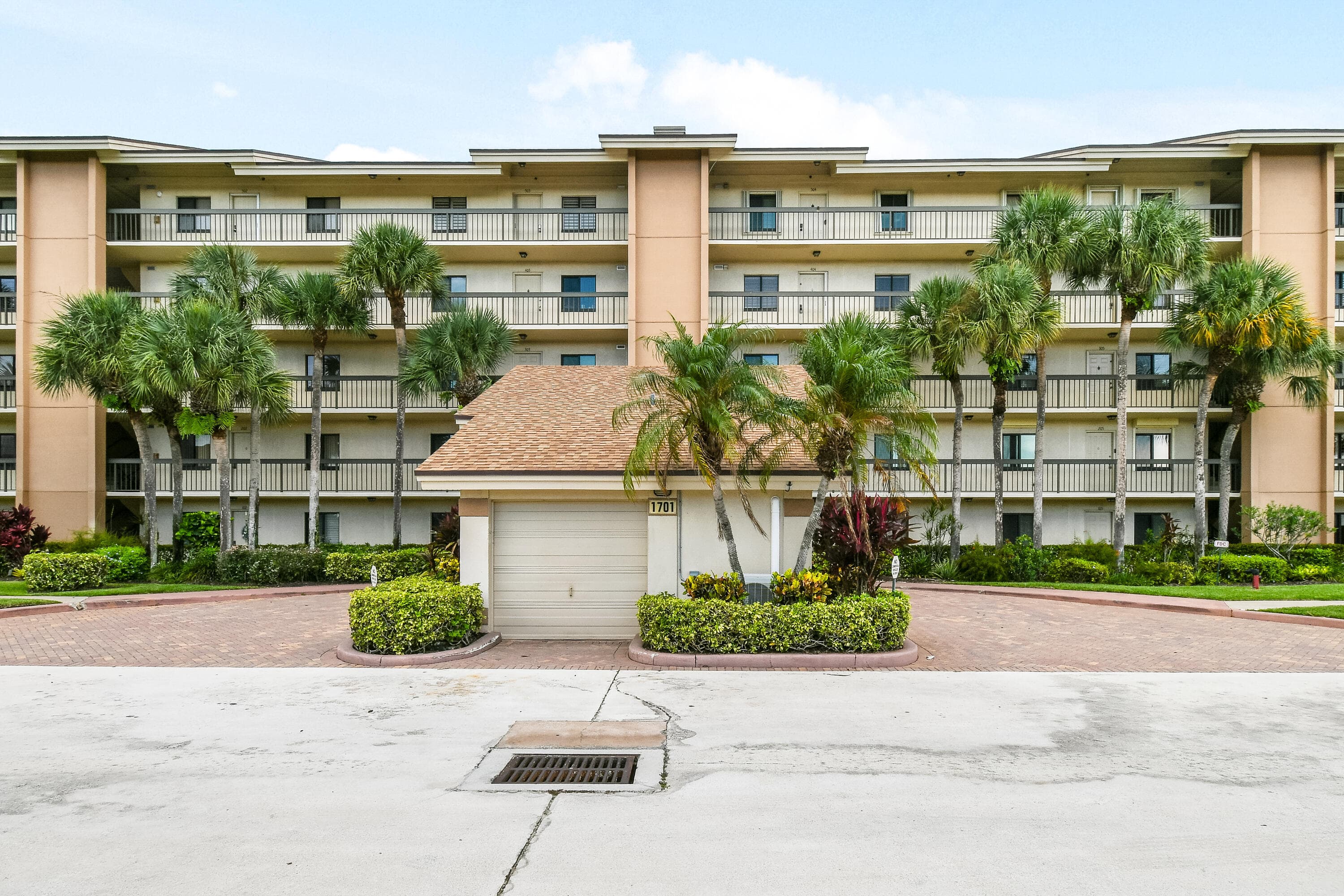 1701 Marina Isle Way 301, Jupiter, FL 33477 — photo 44 of 60