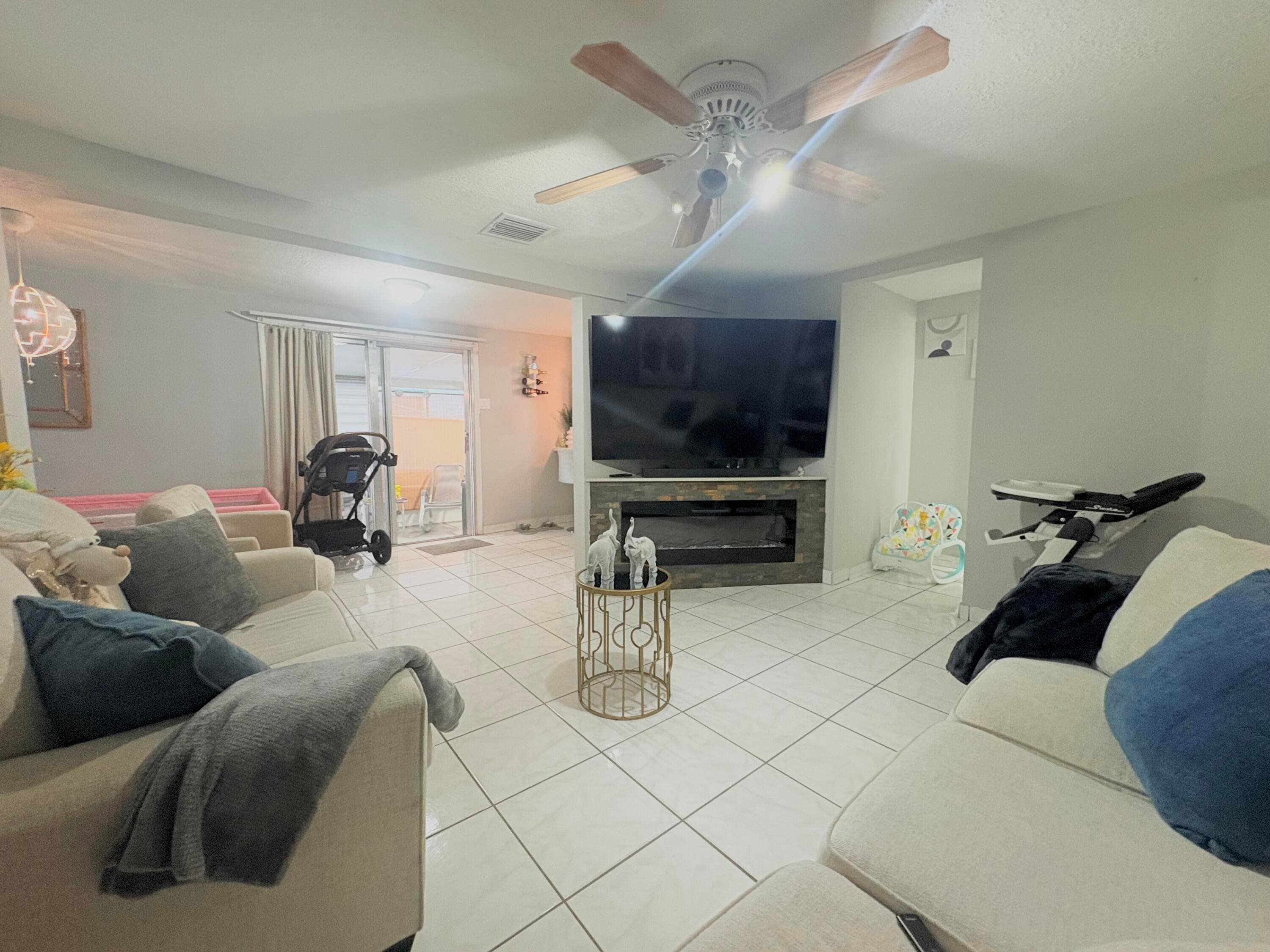 2743 Kentucky Street, West Palm Beach, FL 33406 — photo 18 of 35