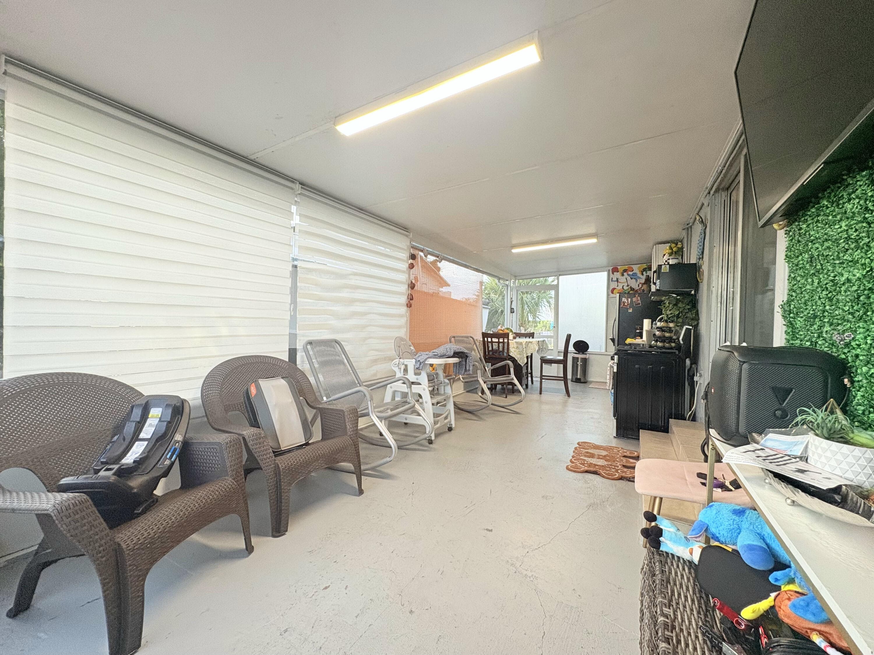 2743 Kentucky Street, West Palm Beach, FL 33406 — photo 29 of 35