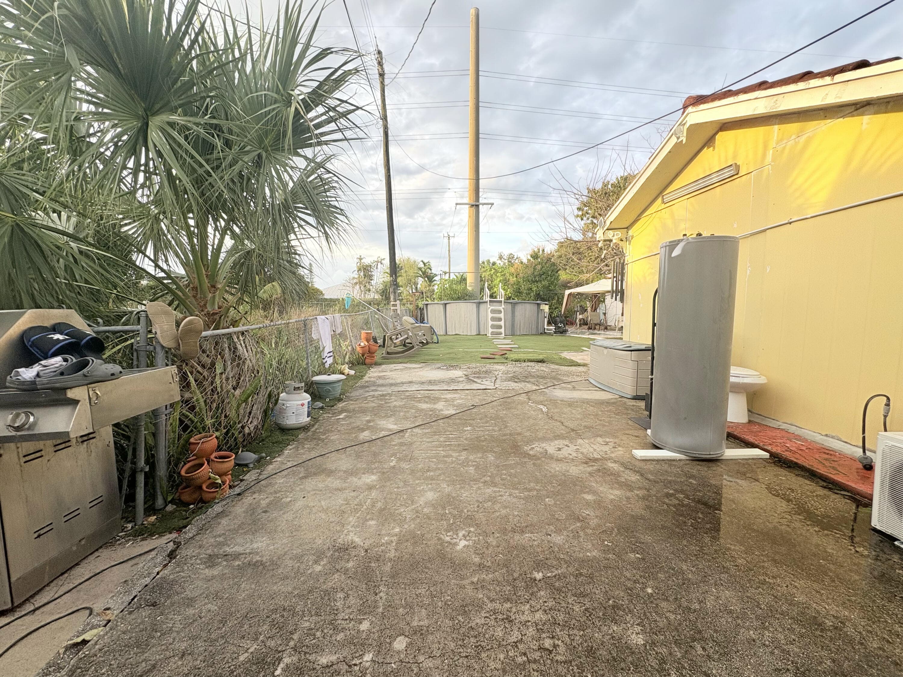 2743 Kentucky Street, West Palm Beach, FL 33406 — photo 33 of 35