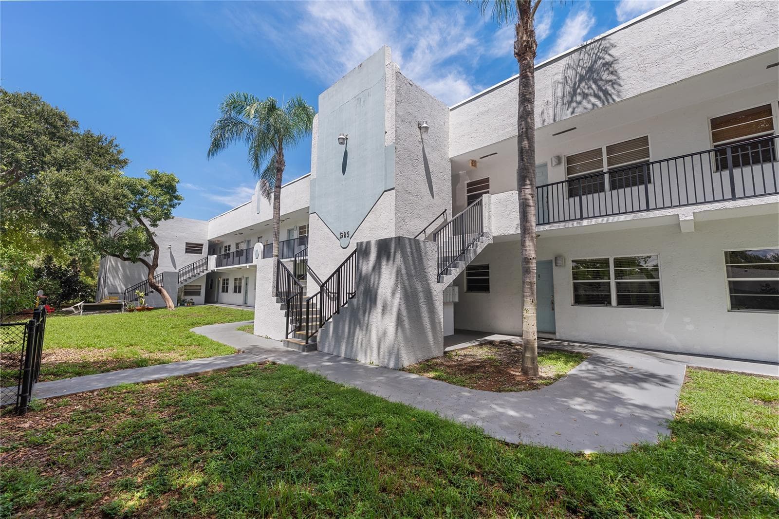 1925 Madison Street 22, Hollywood, FL 33020 — photo 8 of 8