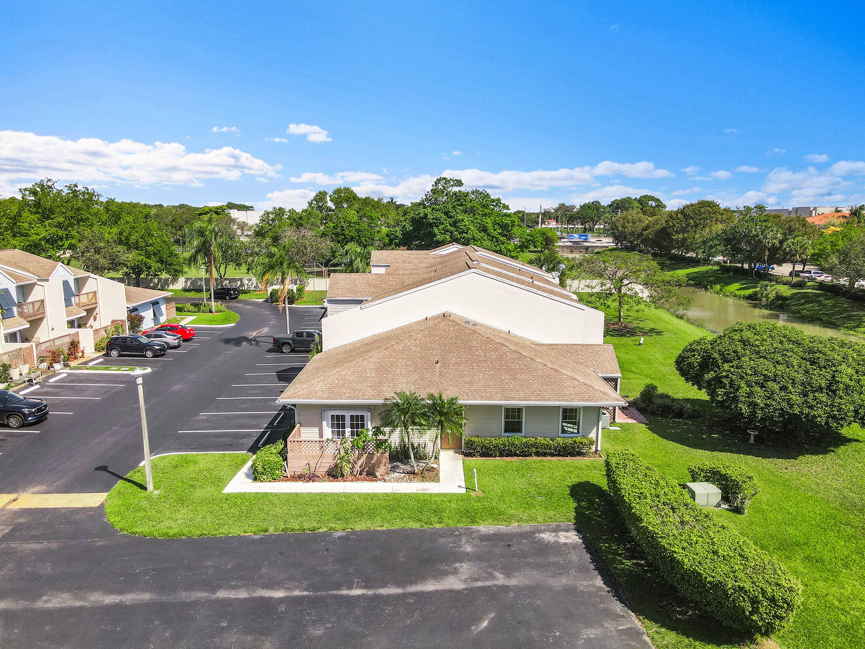 100 E Hemingway Circle, Margate, FL 33063 — photo 20 of 25