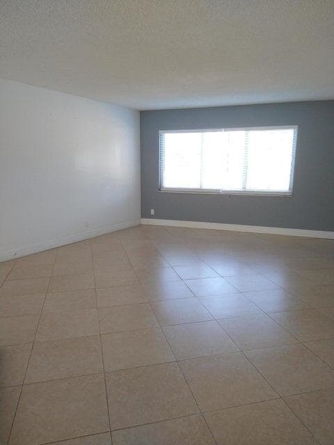 720 Bayshore Drive 201, Fort Lauderdale, FL 33304 — photo 7 of 10