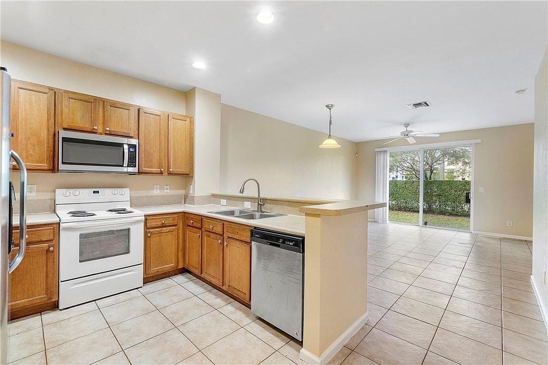 8731 Cypress Walk Court, Tamarac, FL 33321 — photo 3 of 13
