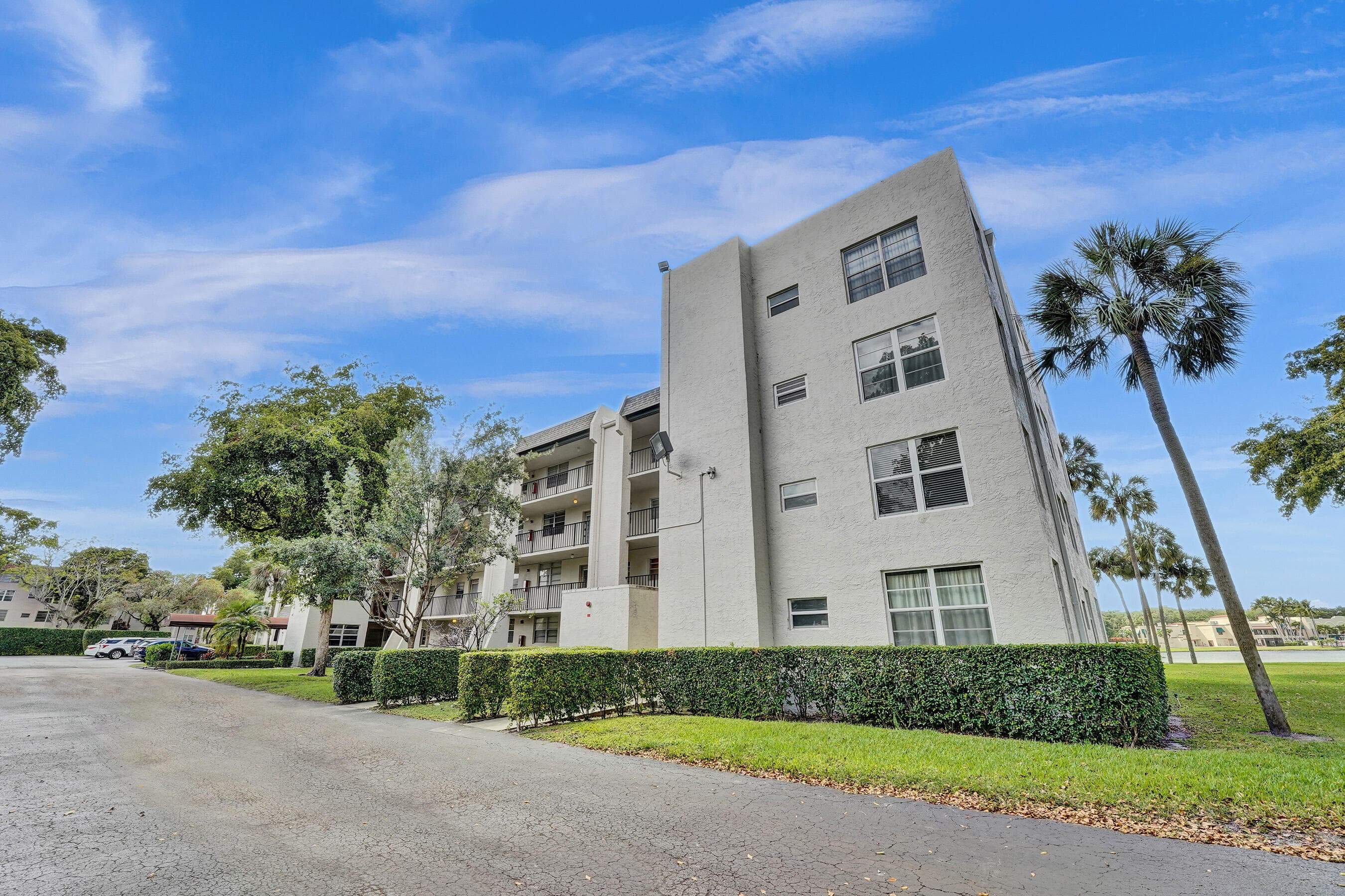 9470 Poinciana Place 308, Davie, FL 33324 — photo 48 of 53