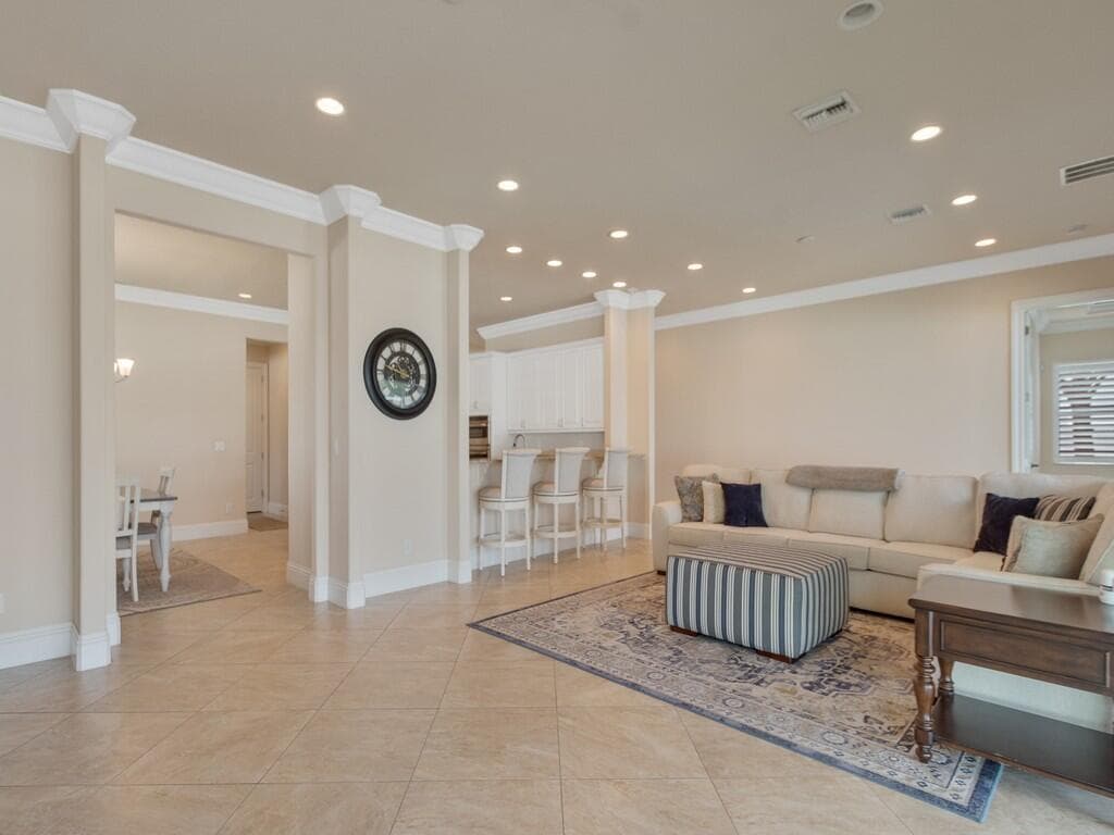 445 Wingate Terrace SW, Vero Beach, FL 32968 — photo 11 of 37