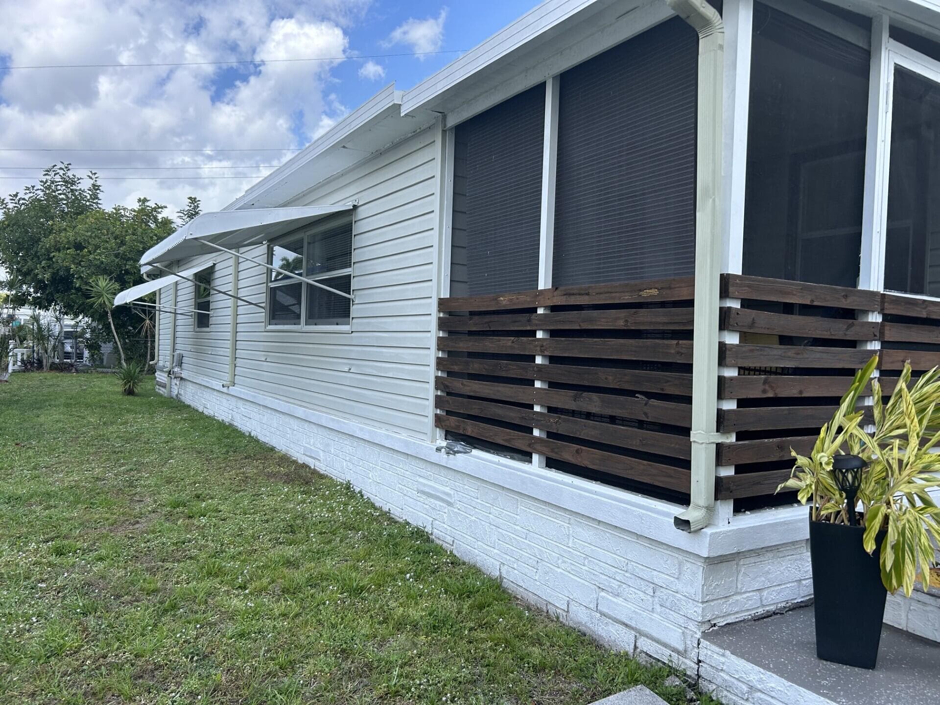 8661 SW 18th Place, Davie, FL 33324 — photo 21 of 29