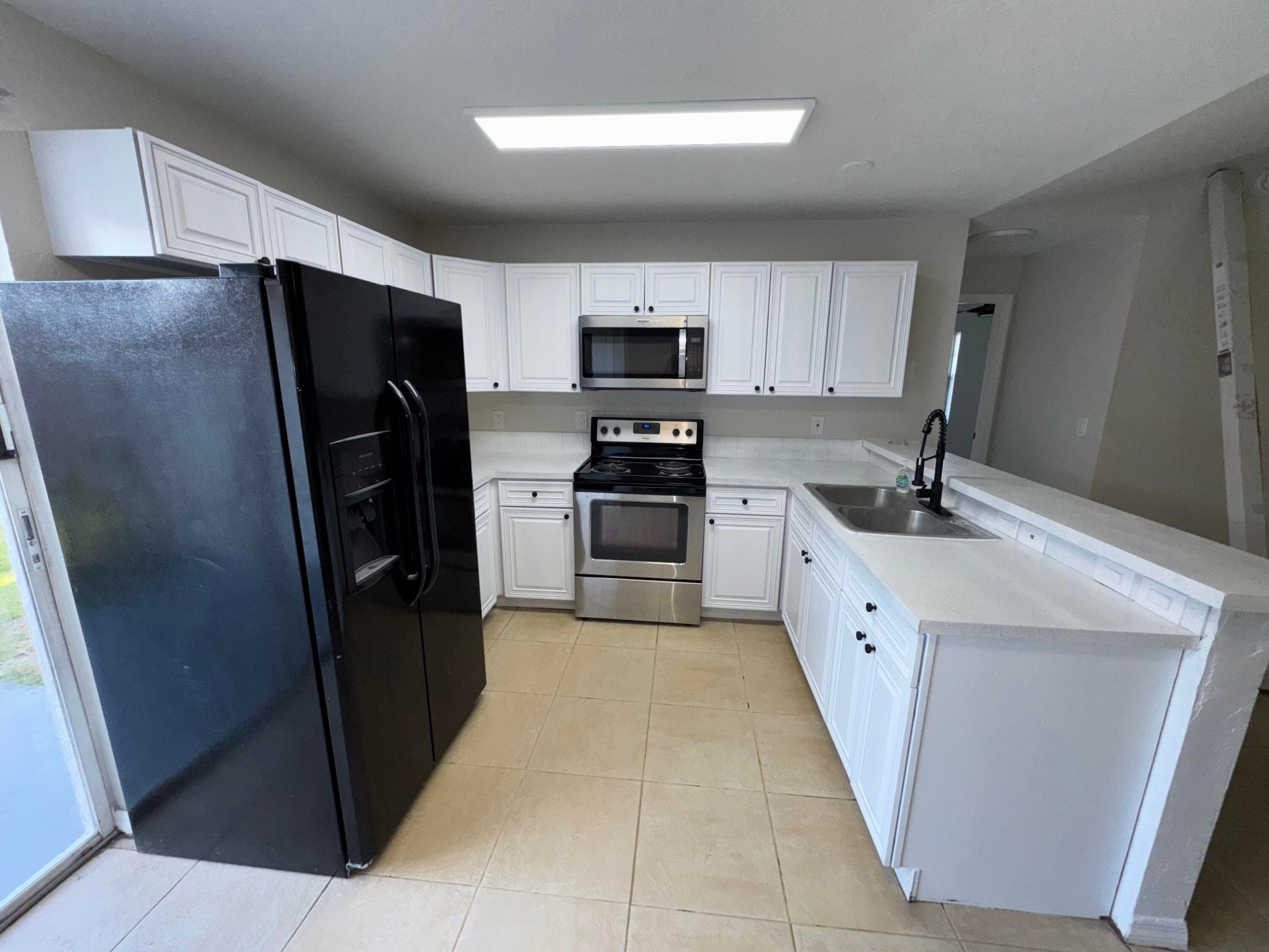 618 NE 1st Street A, Boynton Beach, FL 33435 — photo 7 of 32