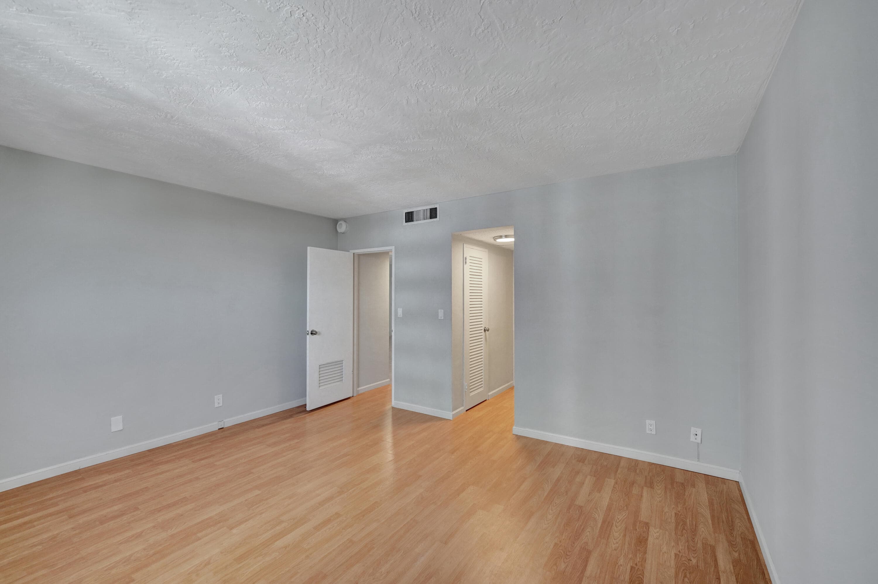 4250 Galt Ocean Drive 9c, Fort Lauderdale, FL 33308 — photo 32 of 45