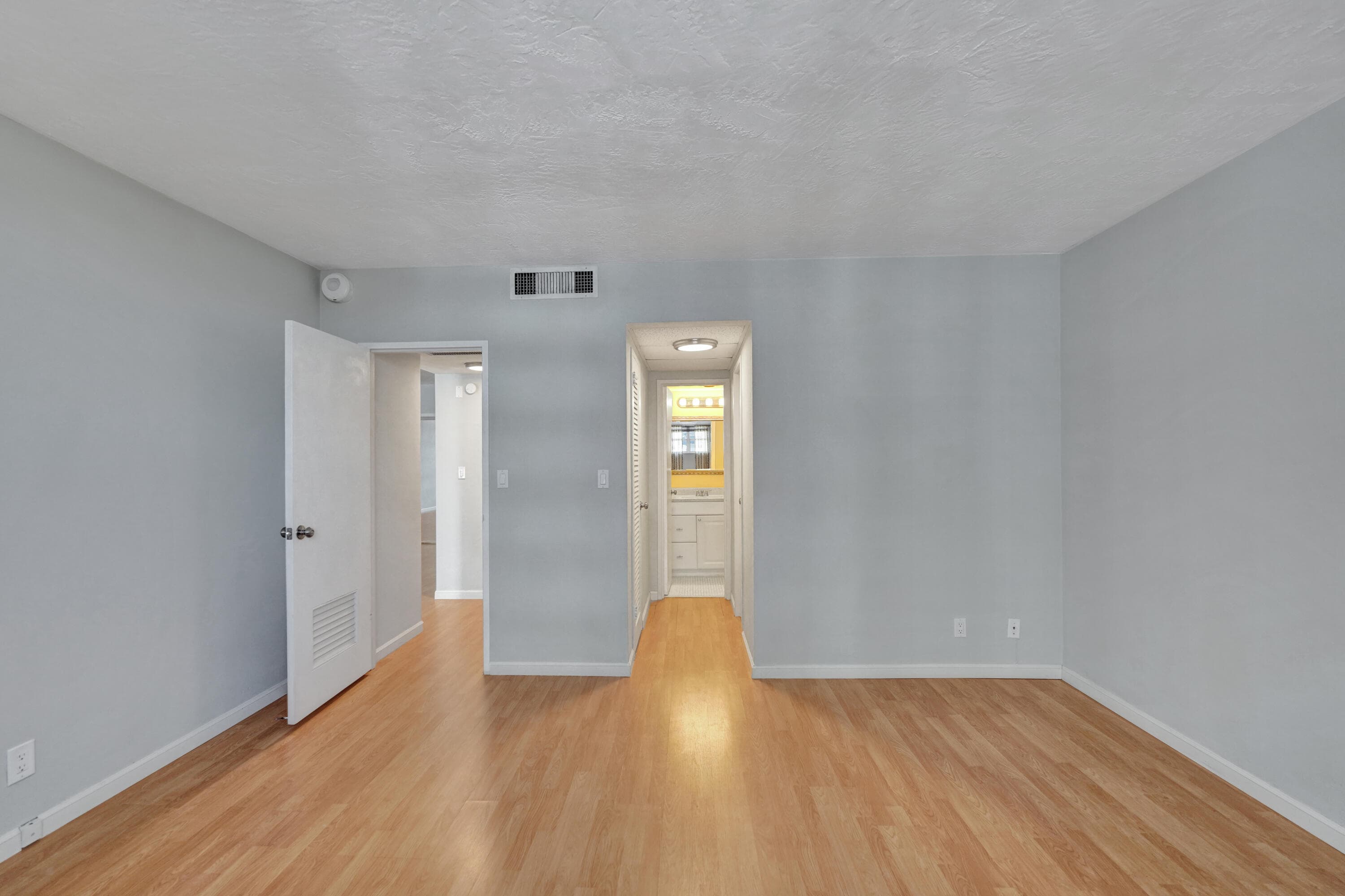4250 Galt Ocean Drive 9c, Fort Lauderdale, FL 33308 — photo 33 of 45