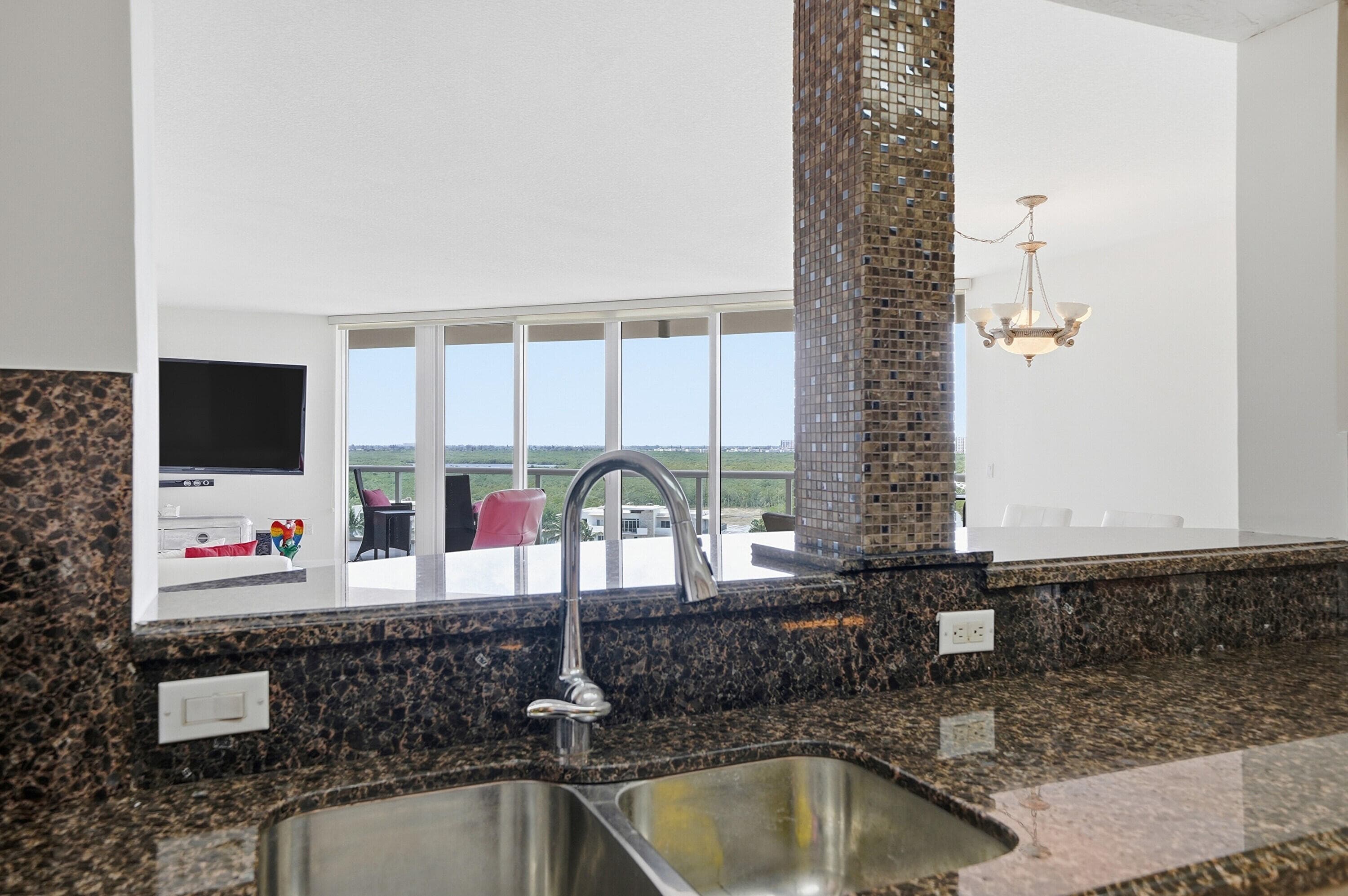6051 N Ocean Drive 1003, Hollywood, FL 33019 — photo 24 of 69