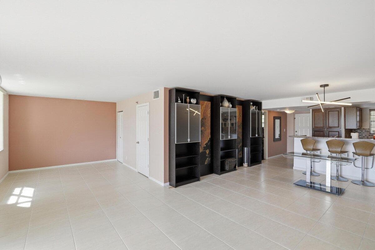 5340 NW 2nd Avenue 326, Boca Raton, FL 33487 — photo 12 of 29