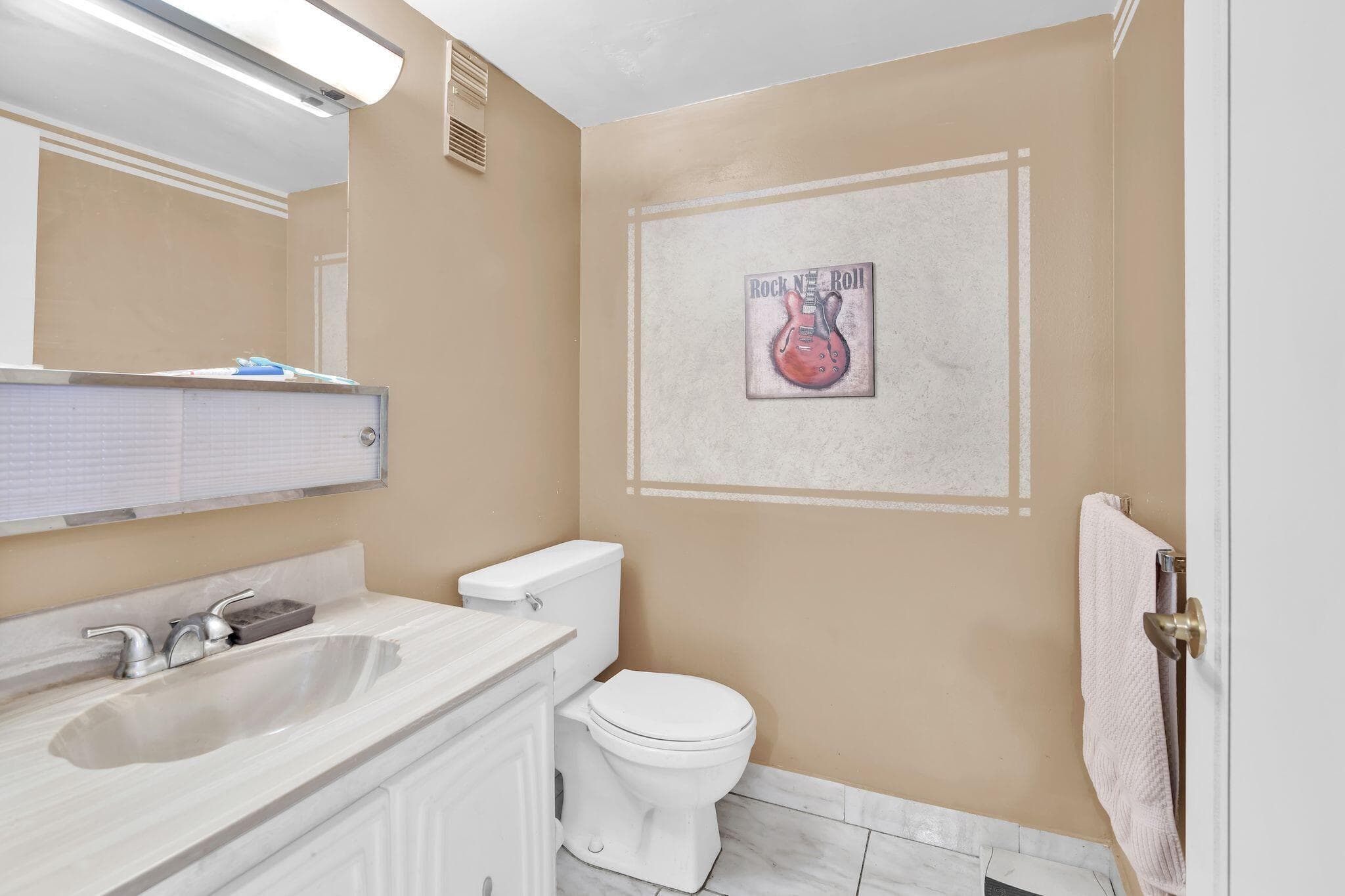 711 Lori Drive 204, Palm Springs, FL 33461 — photo 14 of 34