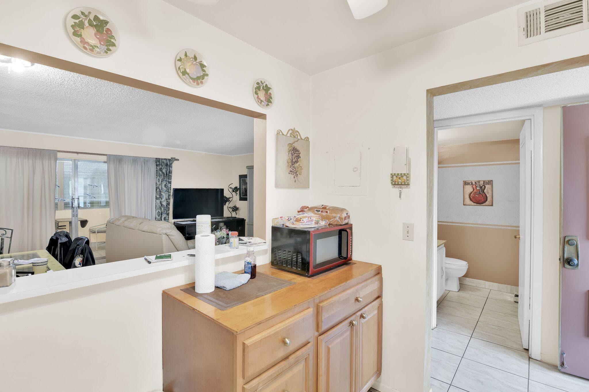 711 Lori Drive 204, Palm Springs, FL 33461 — photo 9 of 34