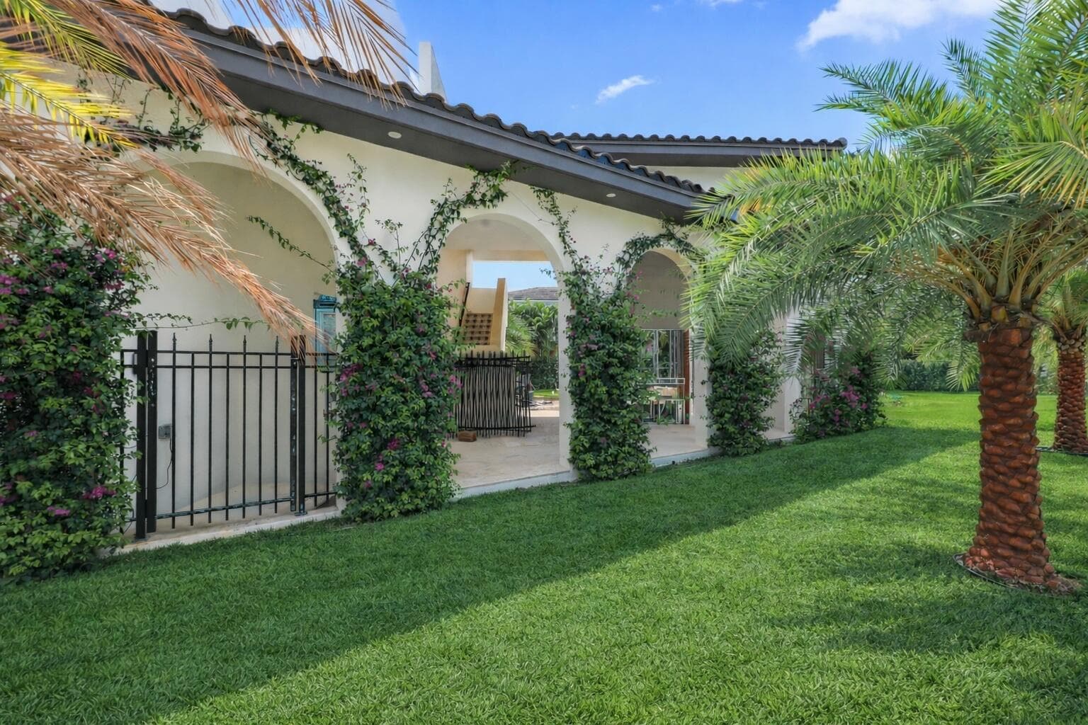 298 NE 8th Street, Boca Raton, FL 33432 — photo 3 of 88
