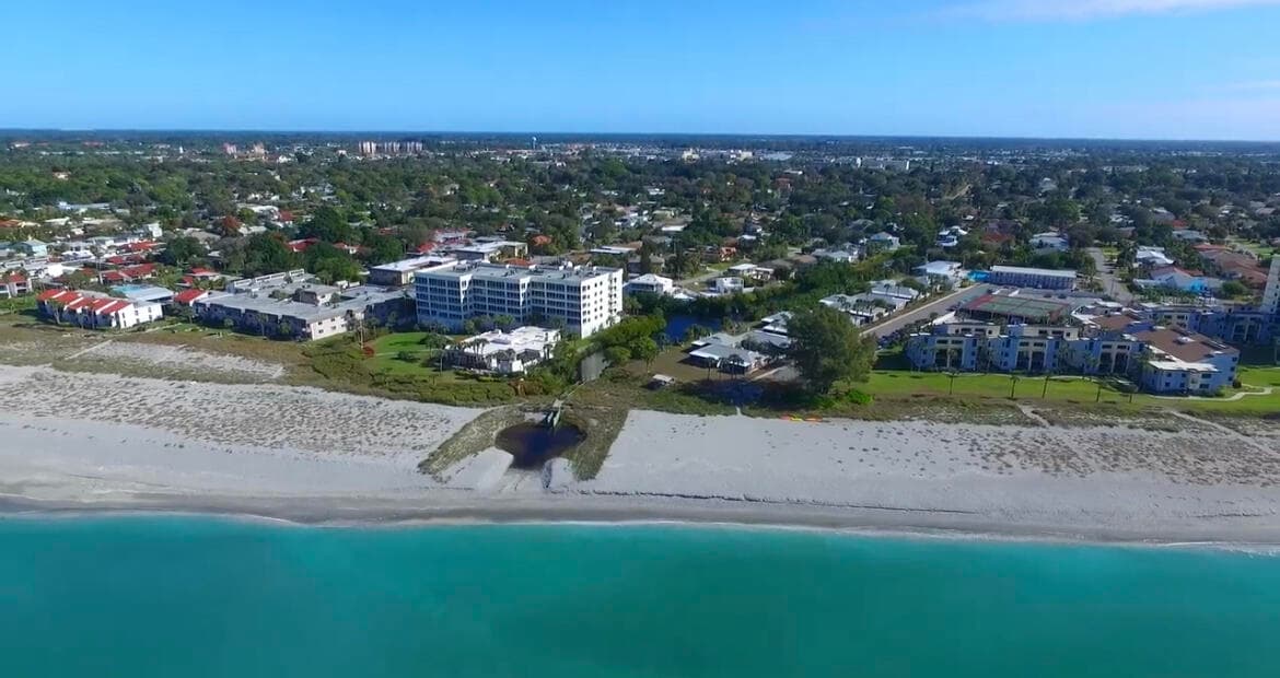 908 Villas Drive 18, Venice, FL 34285 — photo 25 of 44