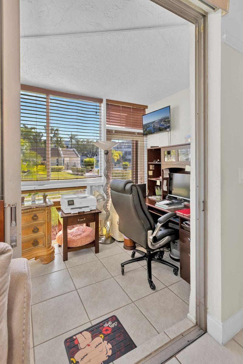 6850 Royal Palm Boulevard 106g, Margate, FL 33063 — photo 9 of 30
