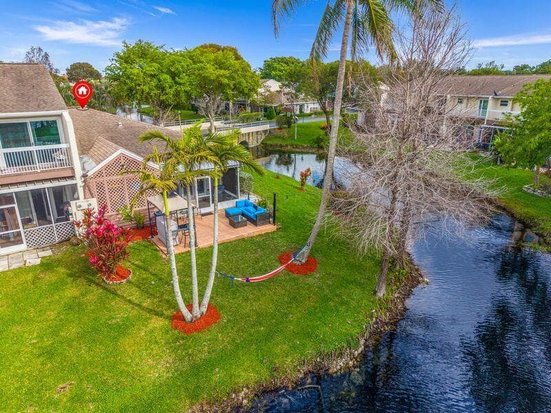 200 E Hemingway Circle, Margate, FL 33063 — photo 3 of 31