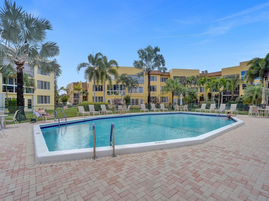 6850 Royal Palm Boulevard 106g, Margate, FL 33063 — photo 25 of 30