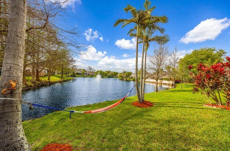 200 E Hemingway Circle, Margate, FL 33063 — photo 26 of 31