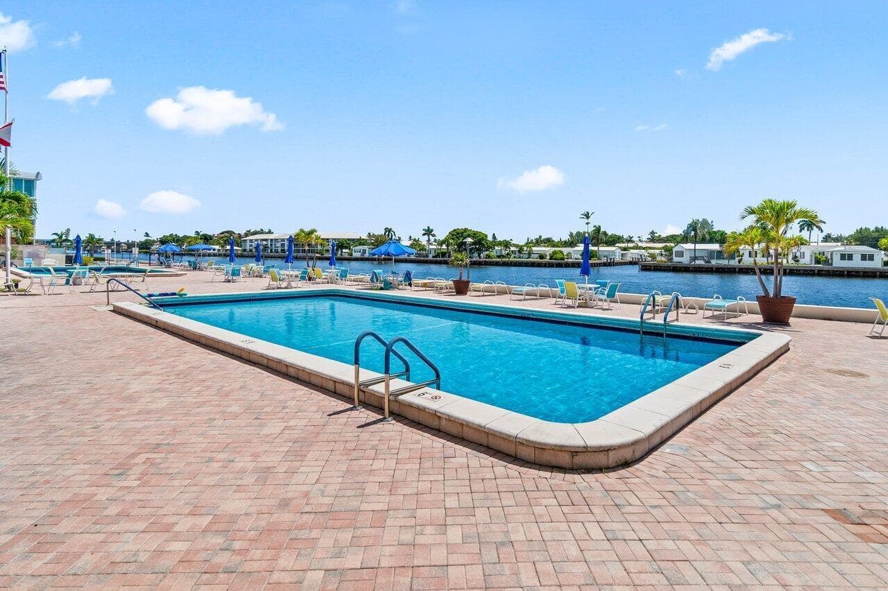 2010 S Federal Highway 101, Boynton Beach, FL 33435 — photo 27 of 34
