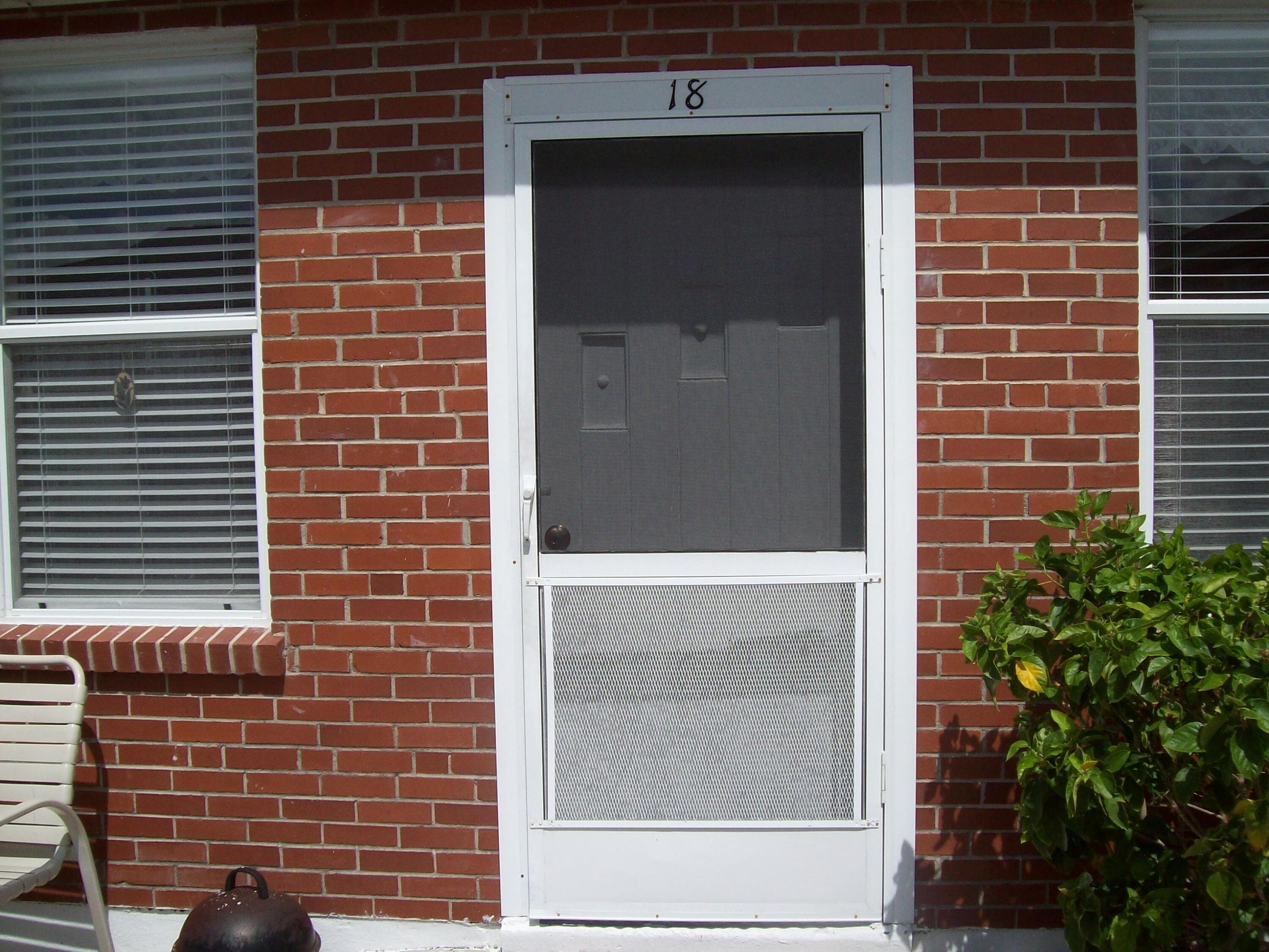 908 Villas Drive 18, Venice, FL 34285 — photo 2 of 44