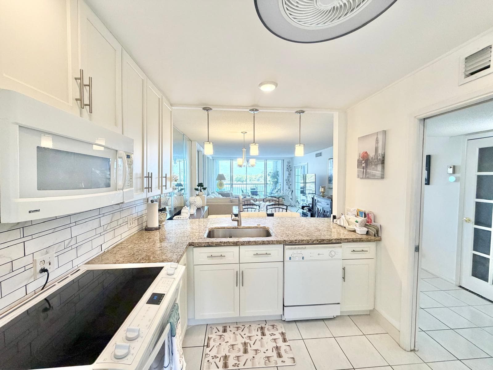 3051 N Course Drive 509, Pompano Beach, FL 33069 — photo 4 of 17