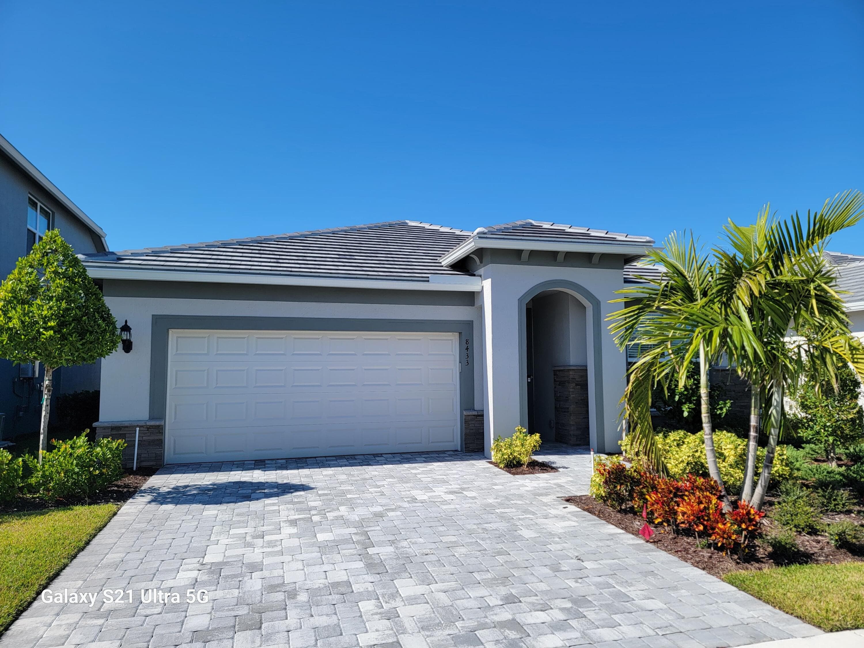 8433 Beagle Terrace, Vero Beach, FL 32967 — photo 1 of 29