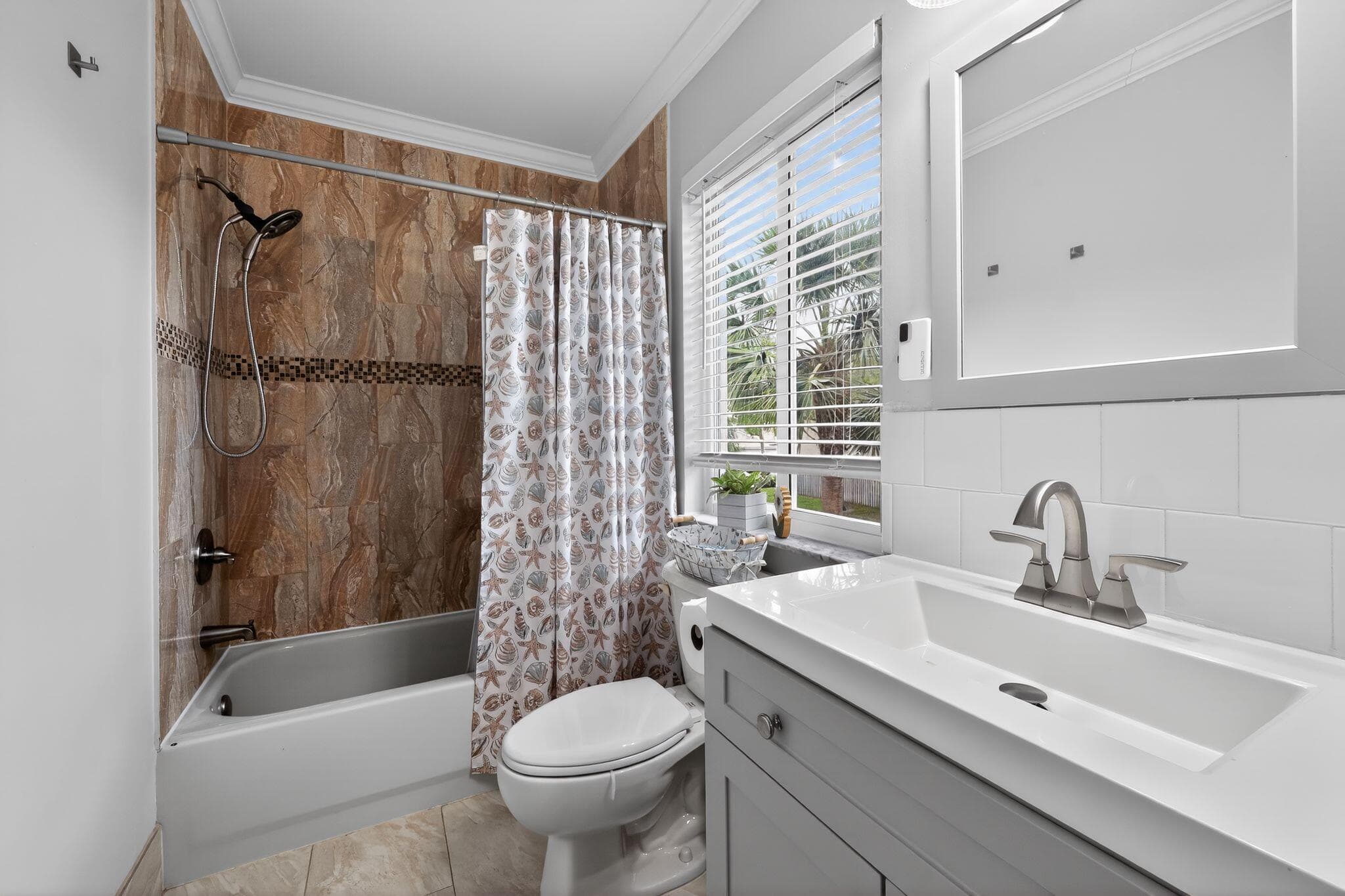 1776 NW 78th Avenue, Pembroke Pines, FL 33024 — photo 18 of 32