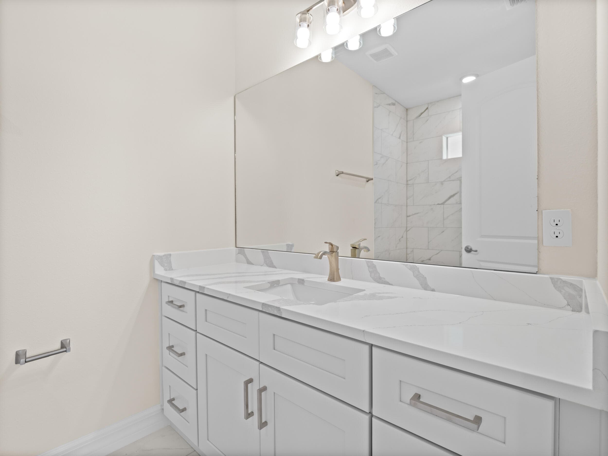 2997 SE Tivoli Ave Avenue 2997, Palm Bay, FL 32909 — photo 41 of 52