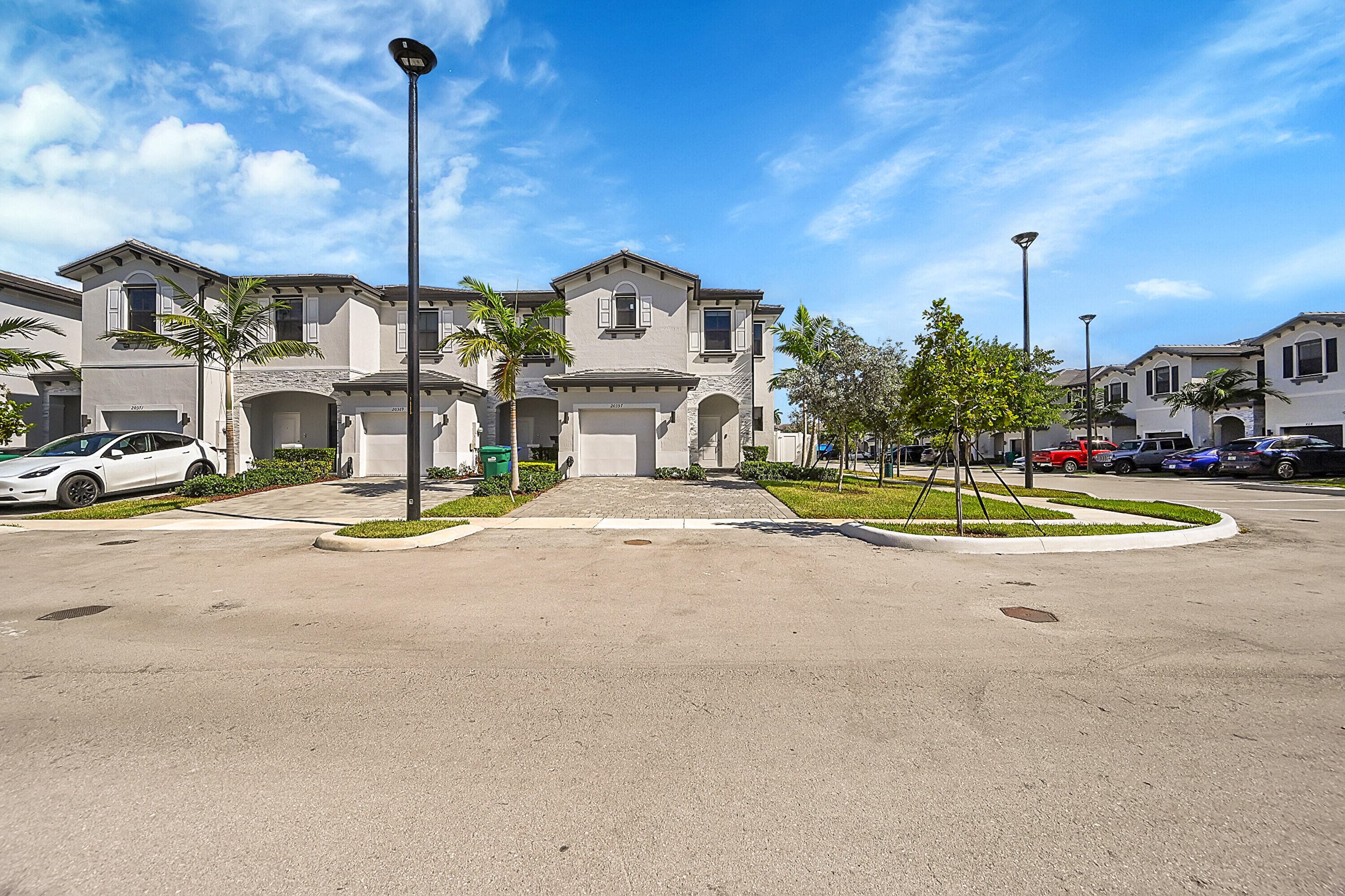 20357 NW 4th Path, Miami Gardens, FL 33169 — photo 3 of 38