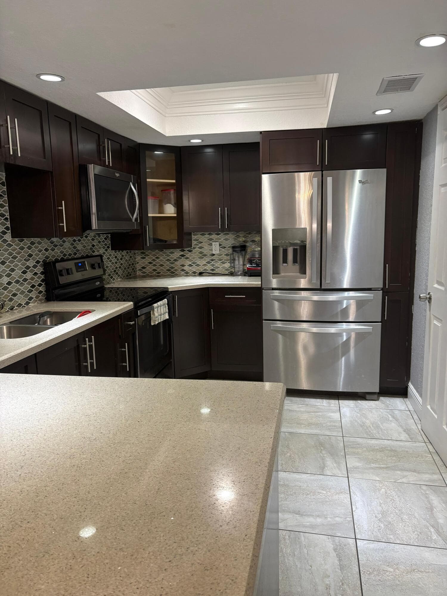 Condominium in Tamarac — photo 3 of 15
