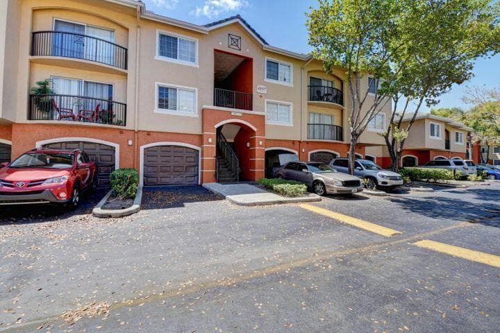 4197 N Haverhill Road 209, West Palm Beach, FL 33417 — photo 10 of 11