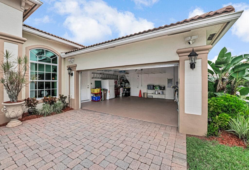 9433 Lantern Bay Circle, West Palm Beach, FL 33411 — photo 10 of 82