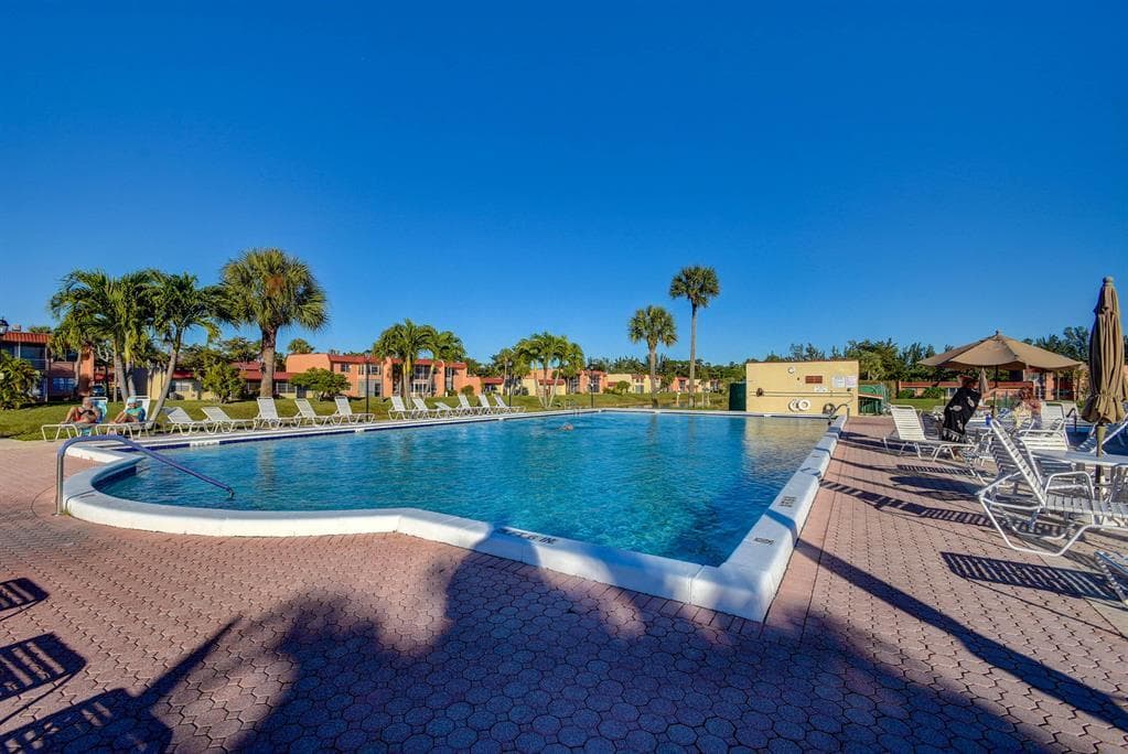 307 Lake Evelyn Drive, West Palm Beach, FL 33411 — photo 45 of 58