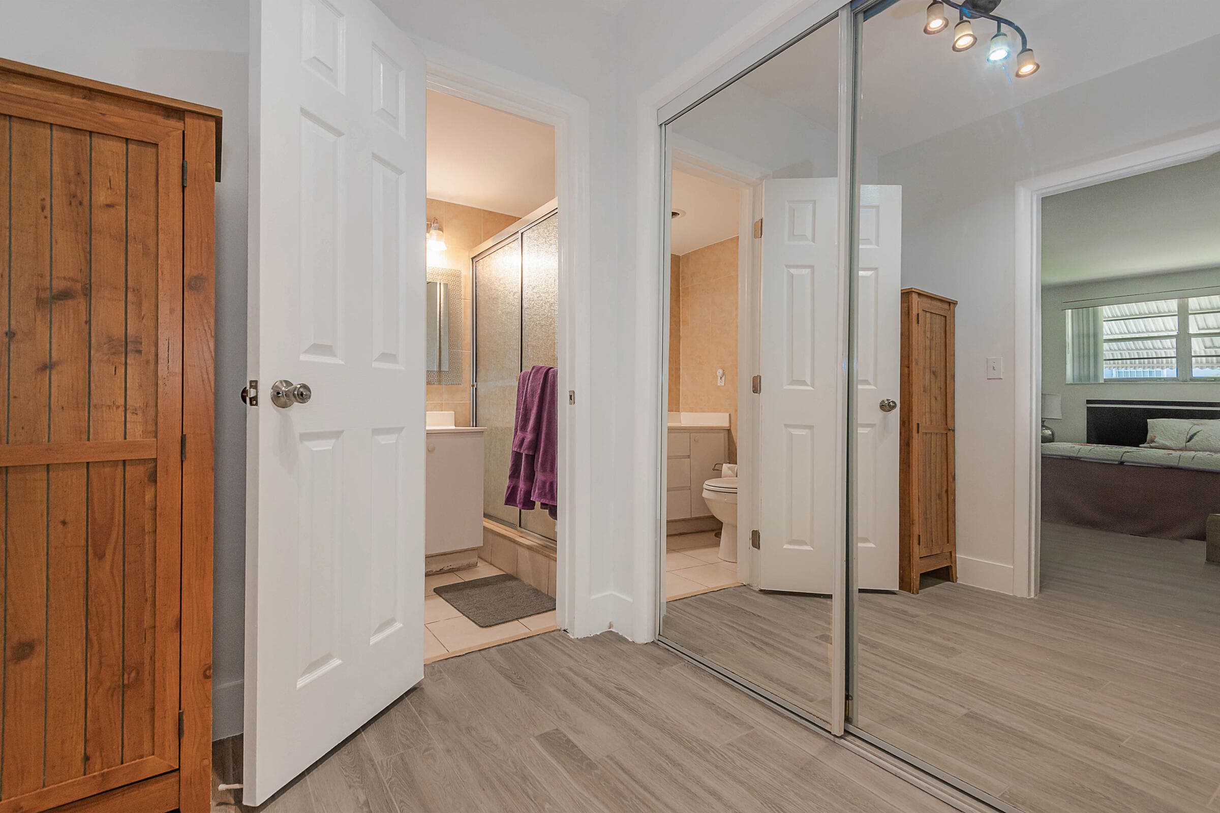 1333 E Hallandale Beach Boulevard 101, Hallandale Beach, FL 33009 — photo 18 of 30