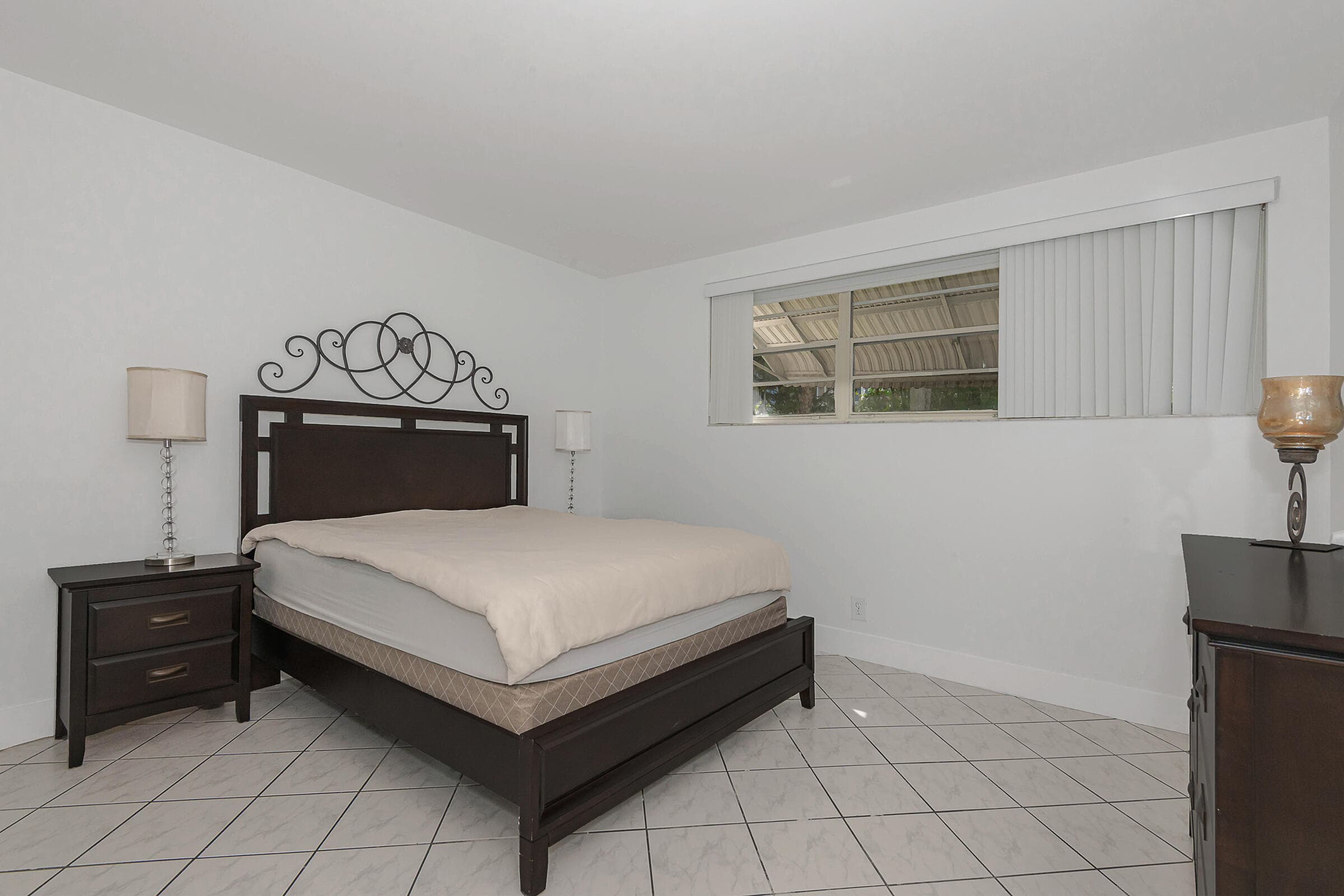 1333 E Hallandale Beach Boulevard 101, Hallandale Beach, FL 33009 — photo 22 of 30