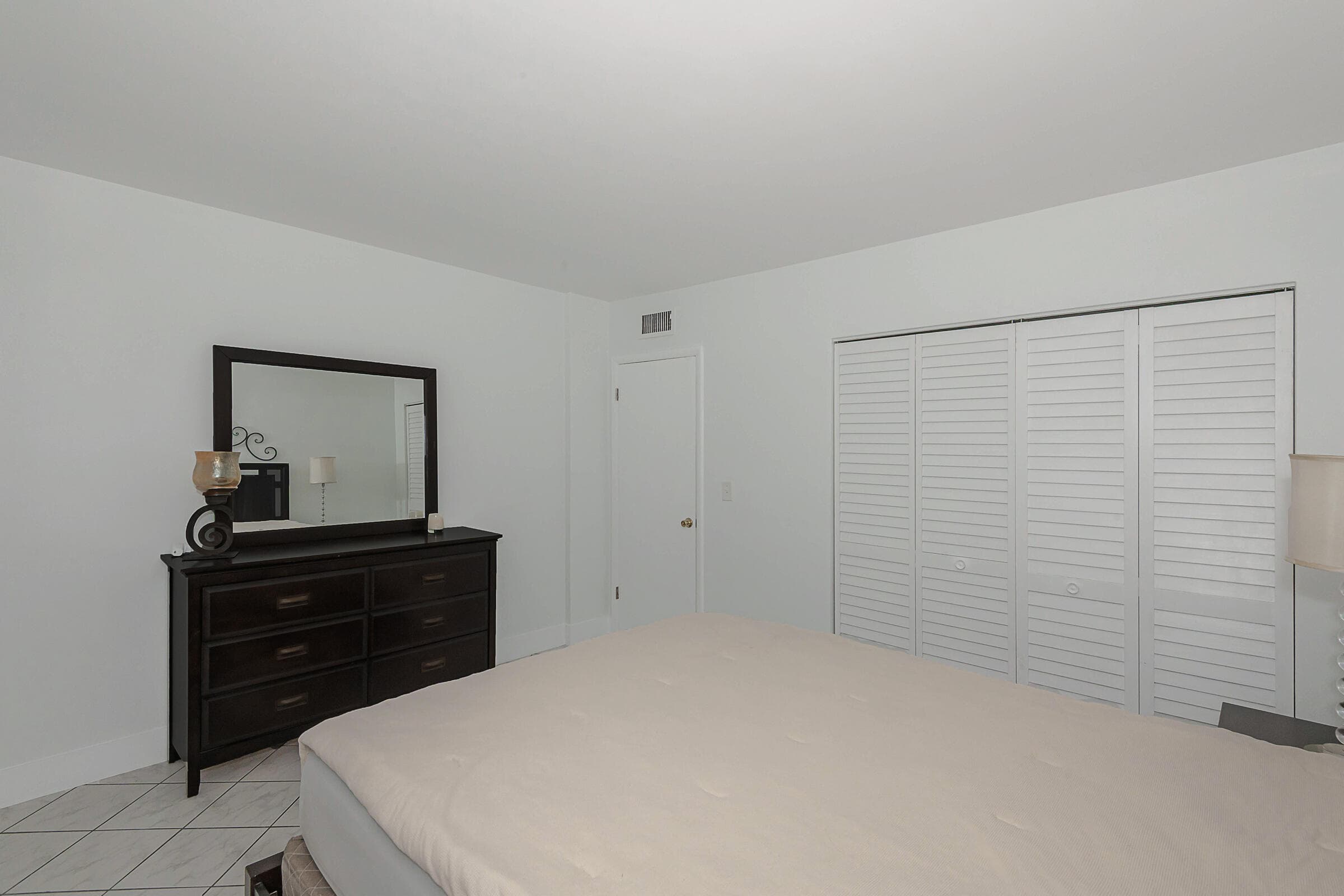 1333 E Hallandale Beach Boulevard 101, Hallandale Beach, FL 33009 — photo 24 of 30